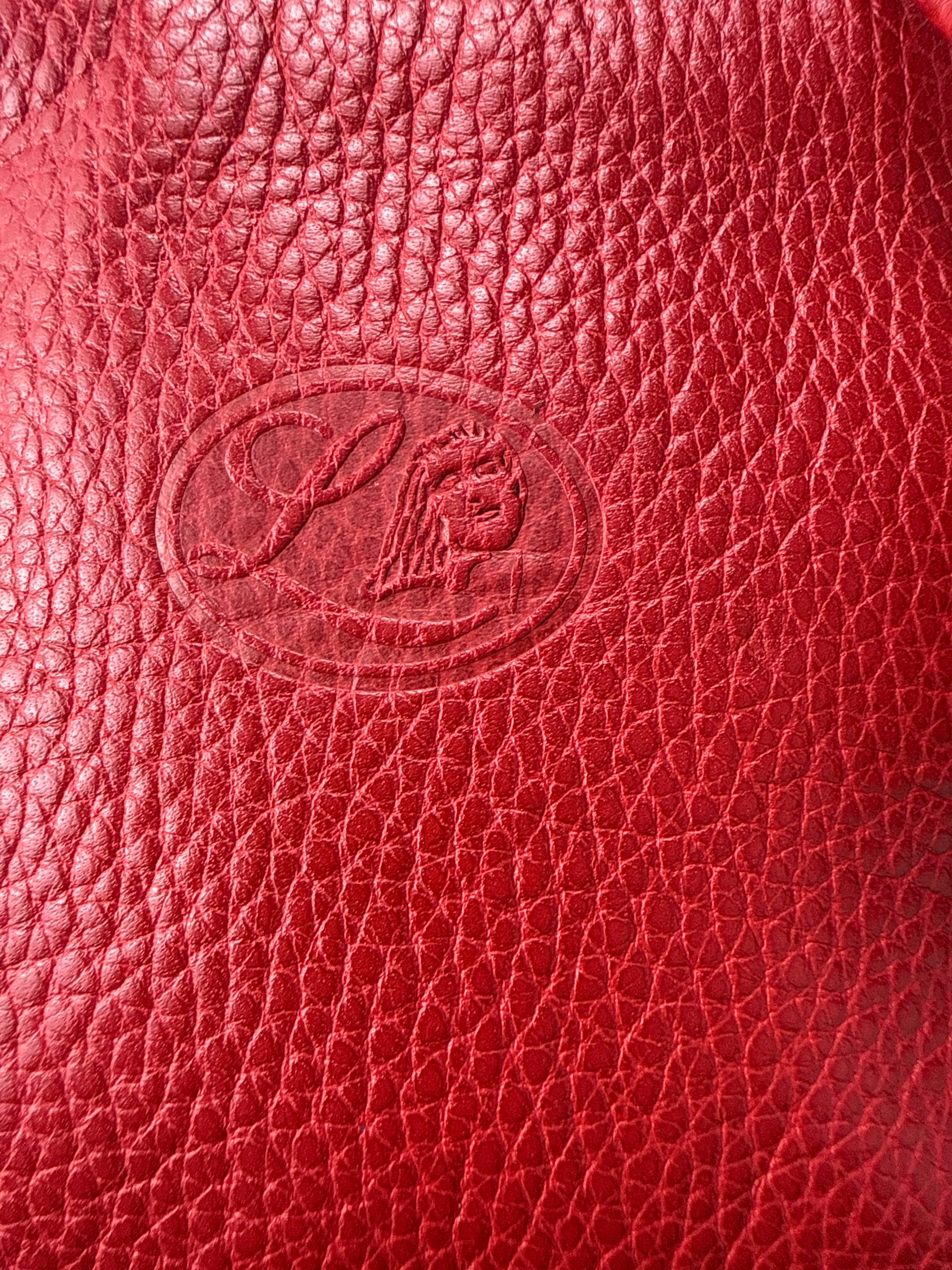 Laurentian Chief Vintage Bag circa 1990's up close of emblem  on front of bag