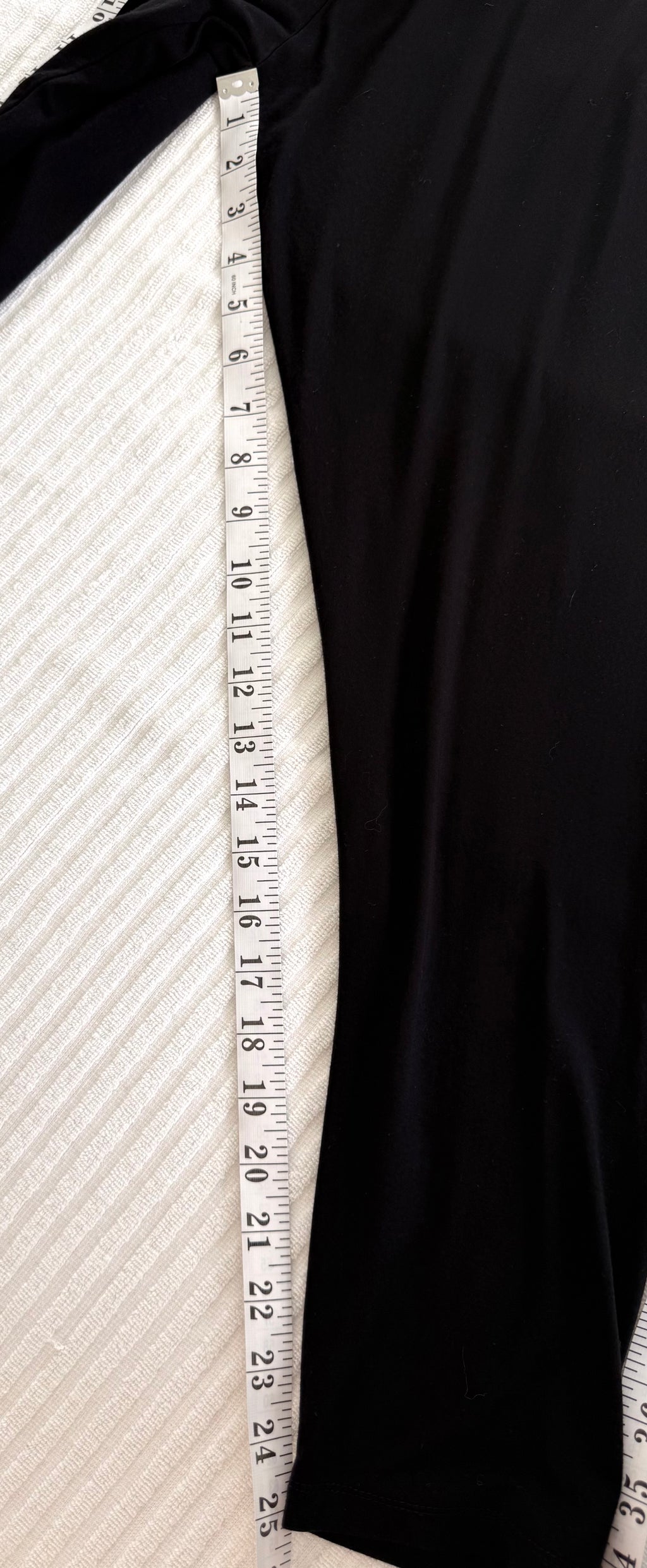 Leave Nothing But Footprints Bamboo LNBF 3/4 Leggings | Size XL measuring 25" inseam