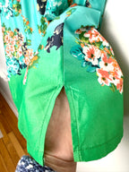 Linea Domani sleeveless floral blouse side slit at hem 