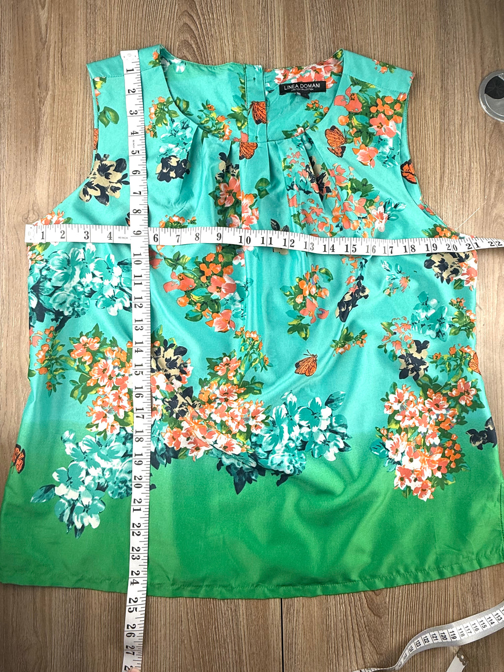 Linea Domani sleeveless floral butterfly top measuring 42" bust and 25" shoulder to hem 