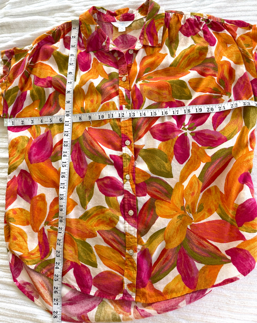Linen Lyocell Blend Time and Tru Tropical Shirt | Size M at Blue Sparrow Shop measuring 48" bust and 25-28" length 