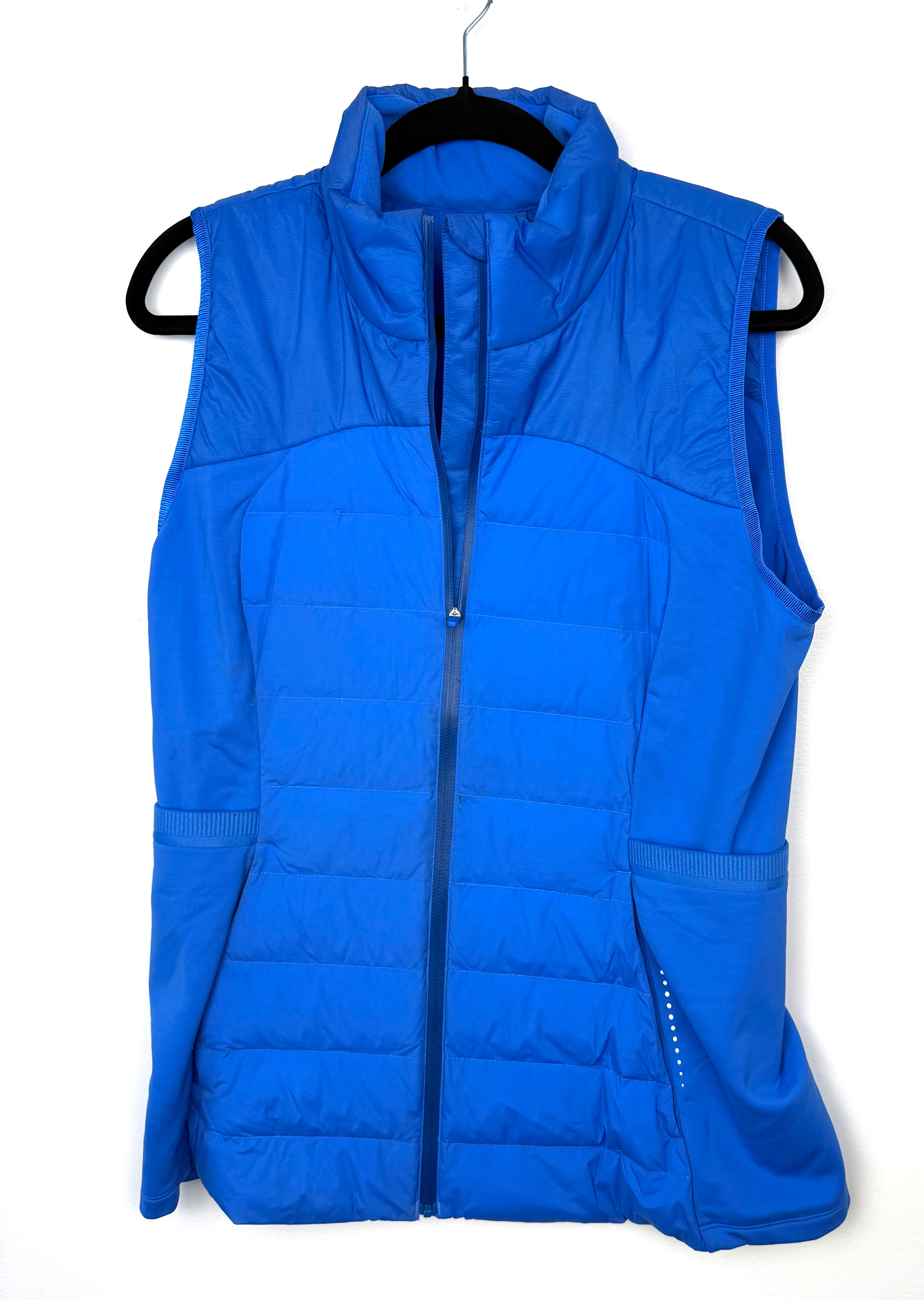 Lululemon blue insulated vest women size 12 full zip puffer vest athleisure outerwear.