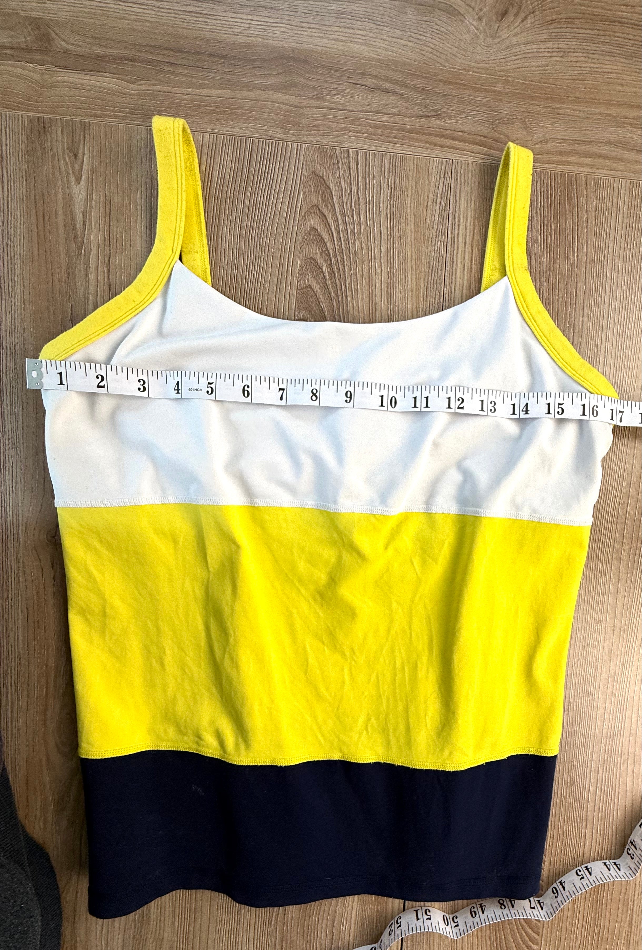 Lululemon colour block tank measuring 34" bust