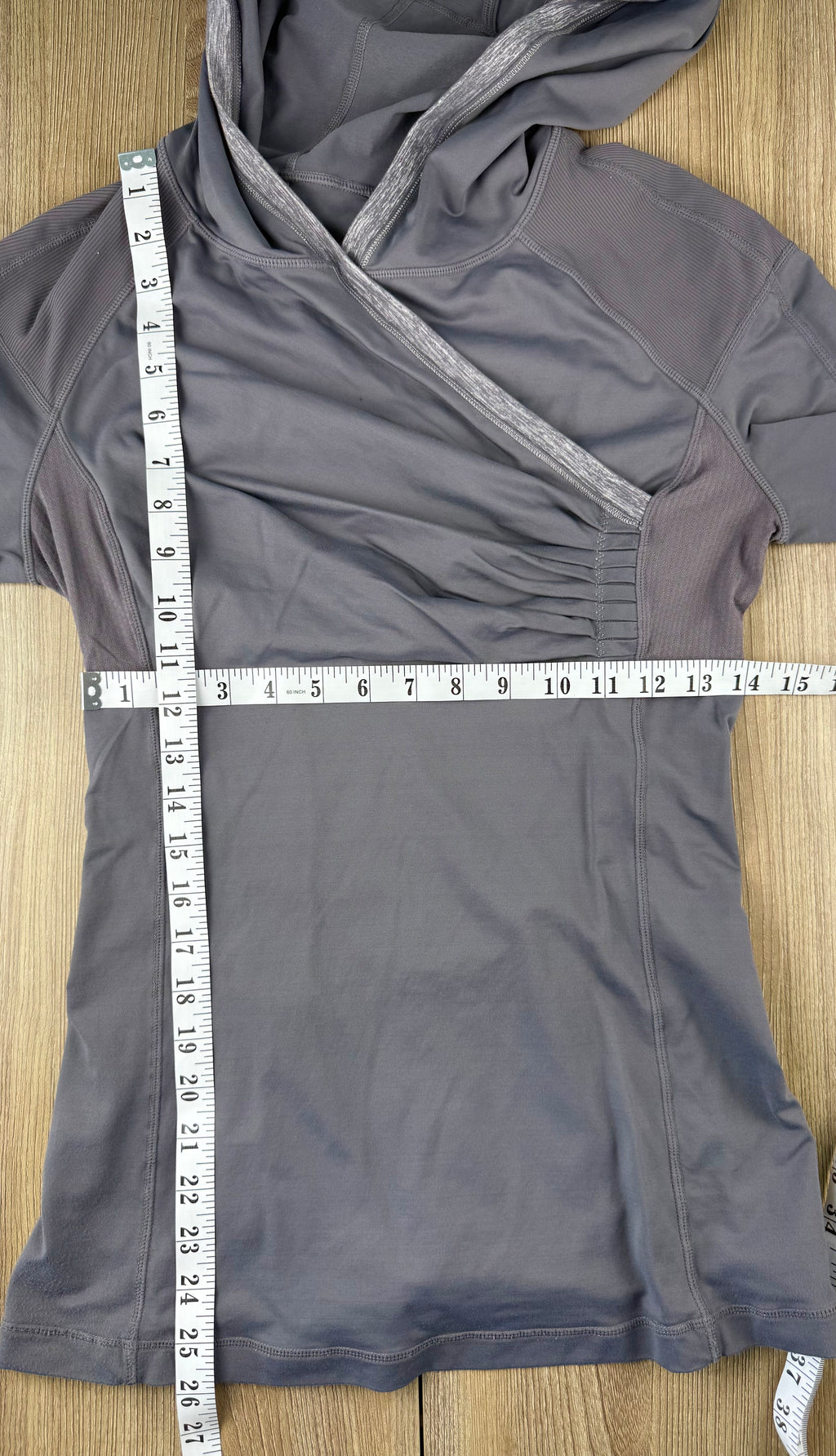 Lululemon grey  zip-up cowl hoodie running jacket back view size 6 thumbhole athletic jacket — Blue Sparrow pre-loved activewear measuring 28" bust and 26" shoulder to hem 