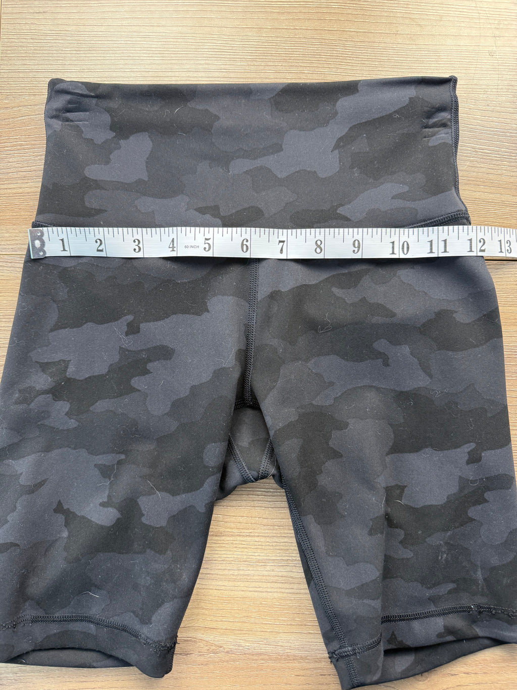 Lululemon shorts grey on black camo pattern at Blue Sparrow Shop measuring 24" hips