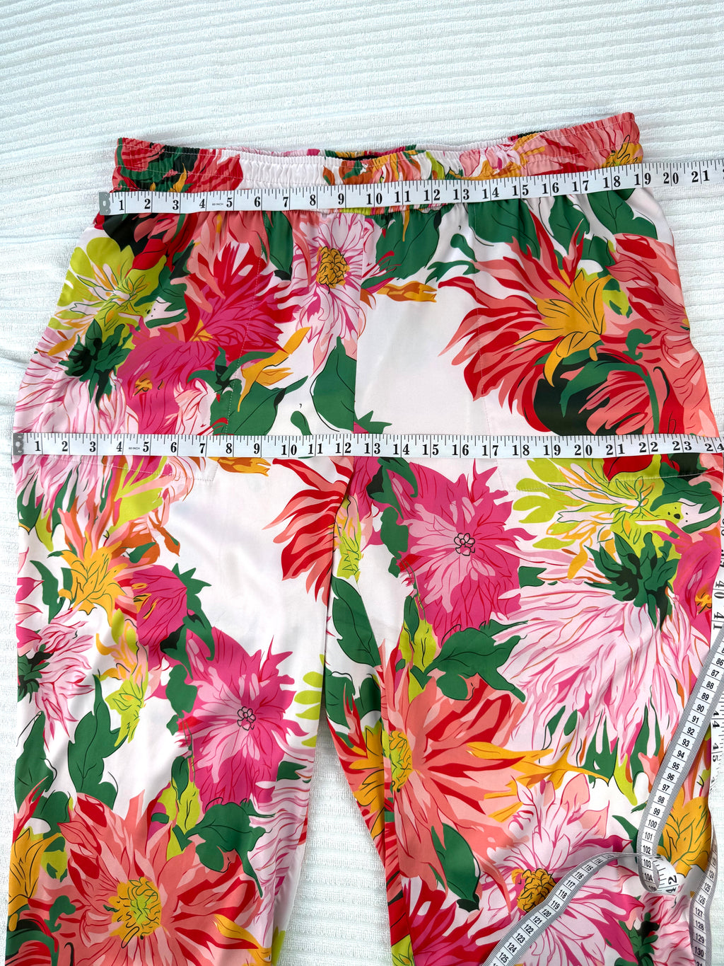 Made in Canada Picadilly Wide Leg  Palazzo Style Pants | Size XXL at Blue Sparrow Shop measuring 38" waist and 48" hips