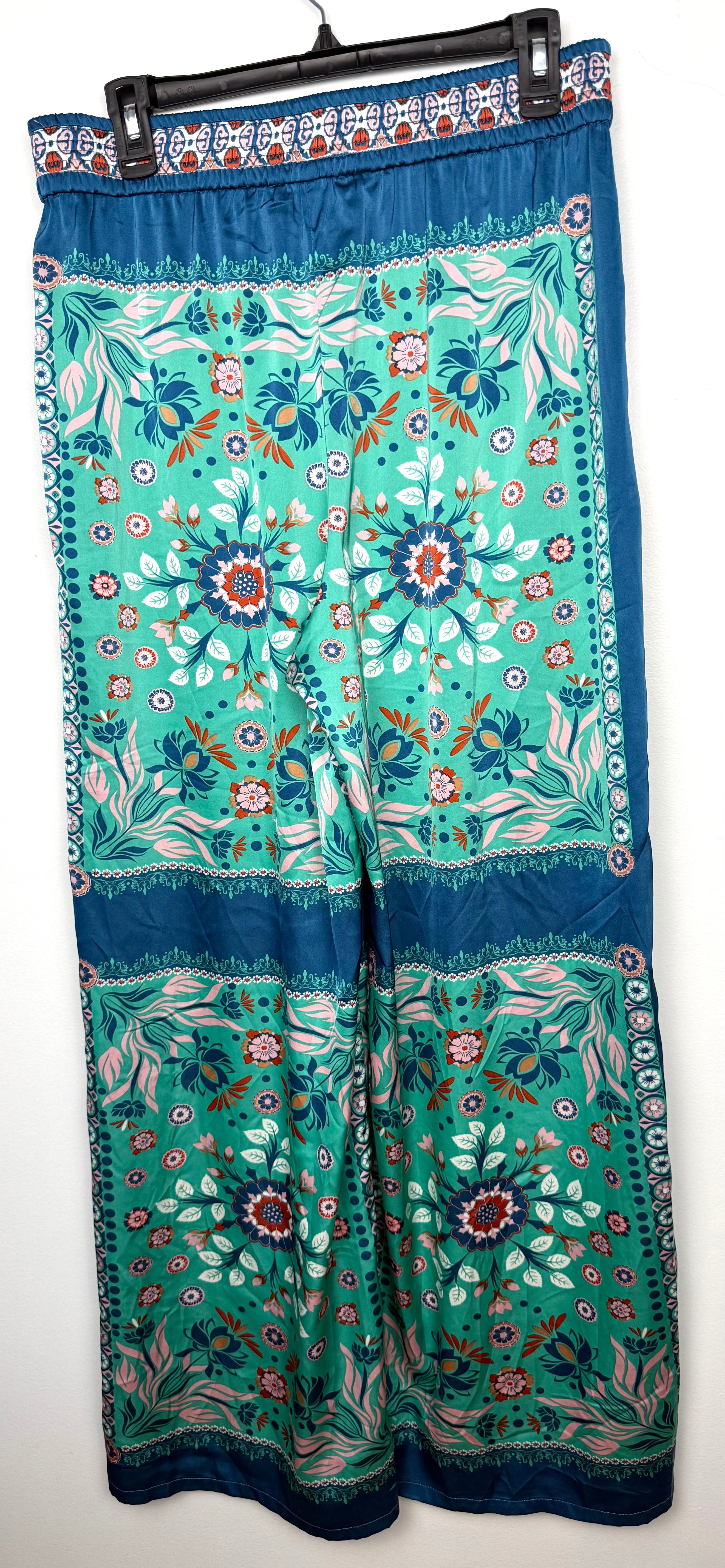 Maison d’Amélie Paris Wide Leg Pants back view  on hanger
