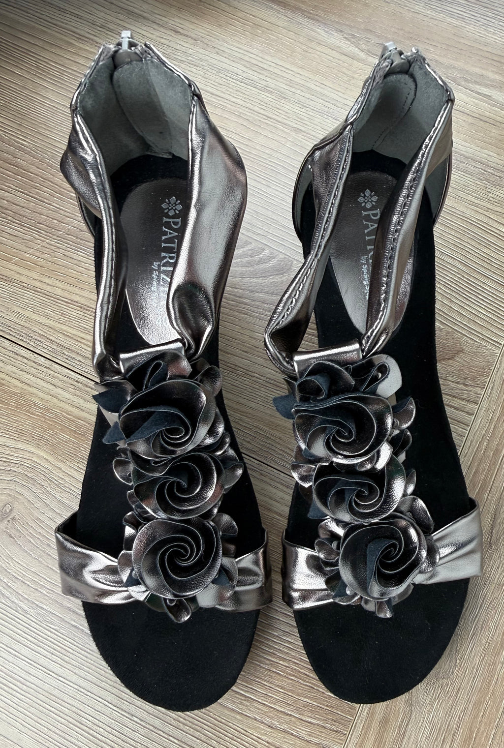 NWOT Patrizia Harlequin Metallic Heeled Sandals size 40 top view on table