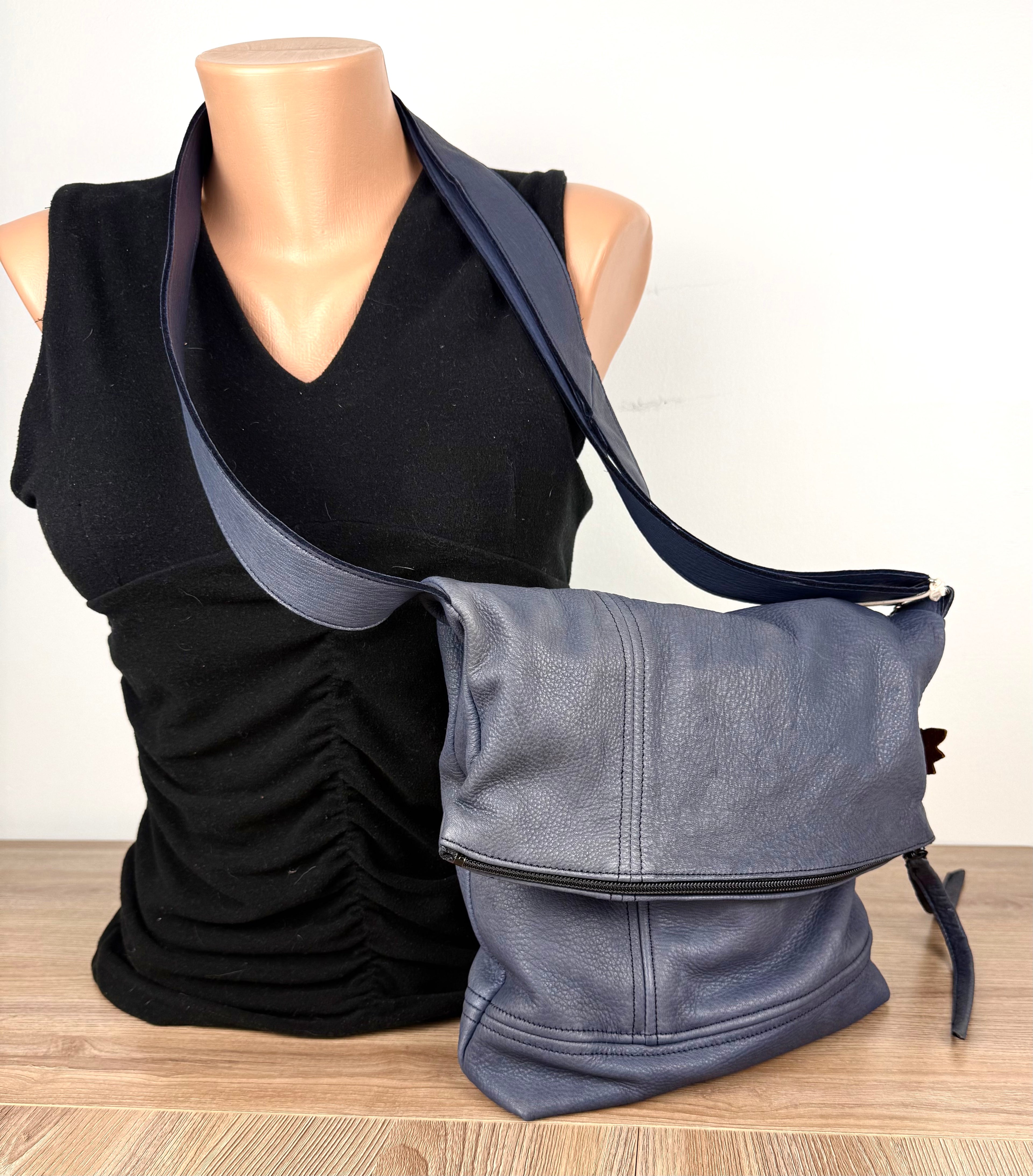 Hides in Hand genuine deerskin leather crossbody bag, NWT
