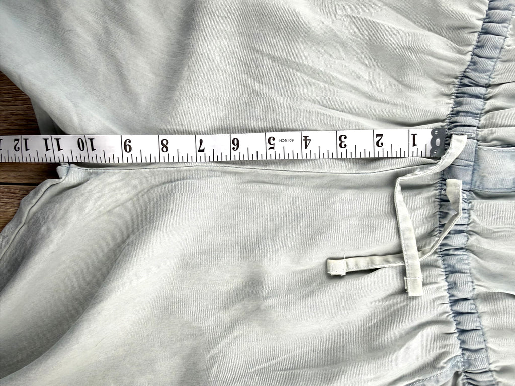 NWT Silver Jeans Co. Jumpsuit measuring 11" rise 