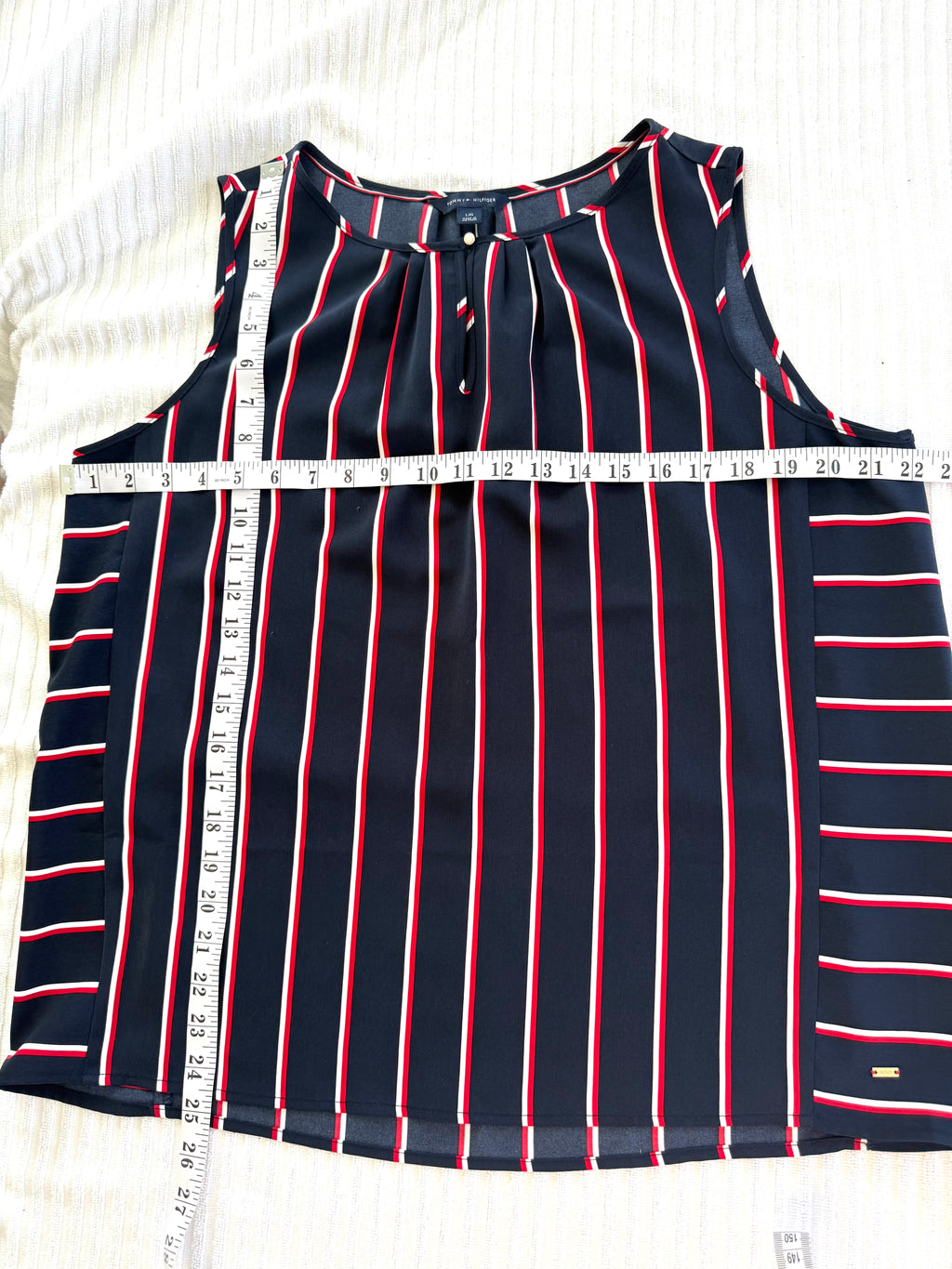 Navy Stripe Sleeveless Blouse | Tommy Hilfiger Keyhole Tank | Size L at Blue Sparrow Shop measuring 44 bust and 25" length 