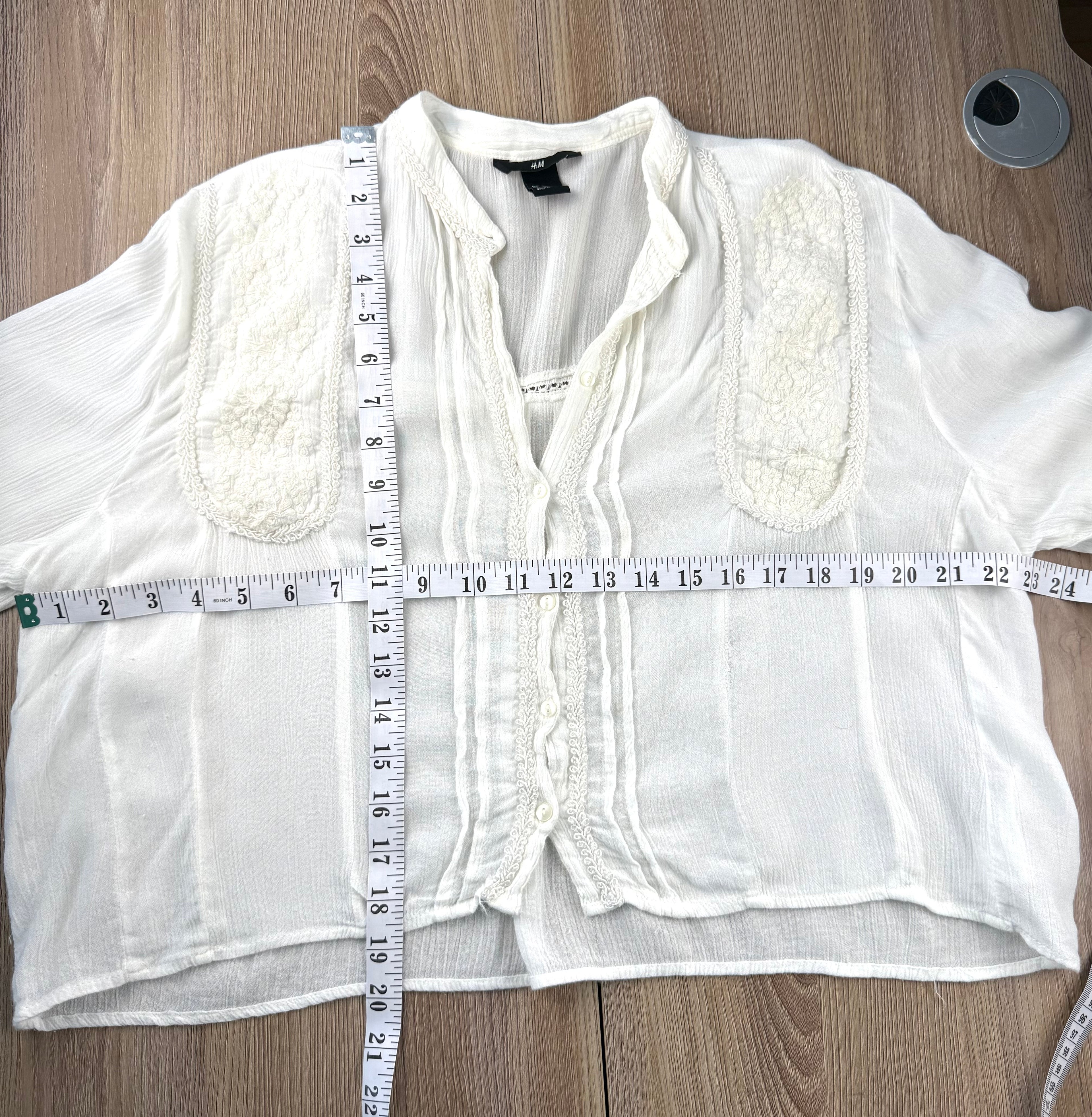 Oversized H & M boho peasant blouse measuring 19" shoulder to hem and 46" bust 