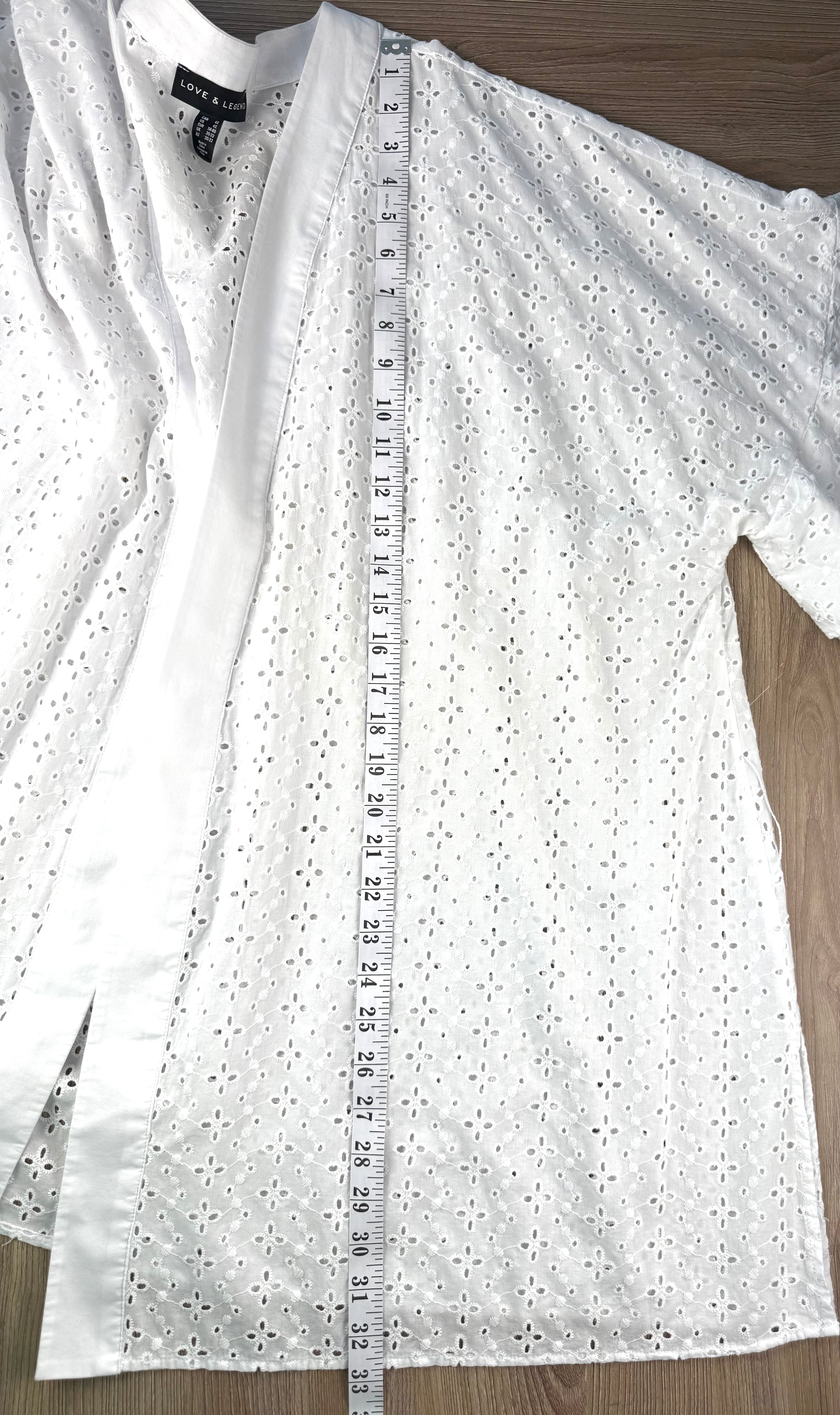 Oversized white eyelet kimono measuring 33" shoulder to hem