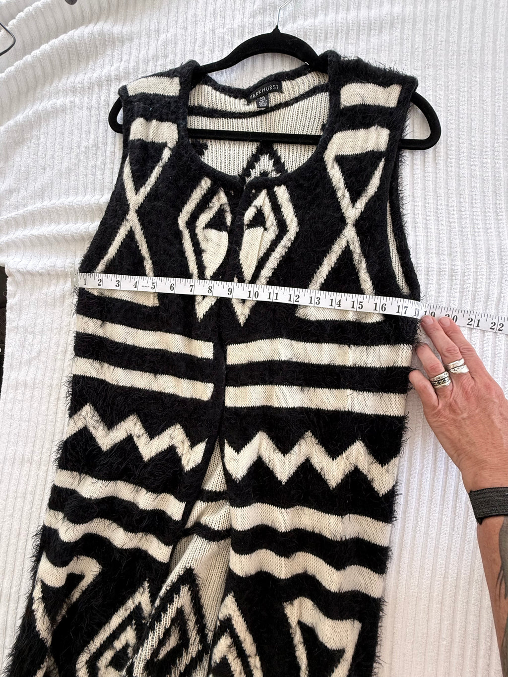 Parkhurst Long Black & Cream Geometric Knit Vest | Size M/L measuring 36" bust when closed