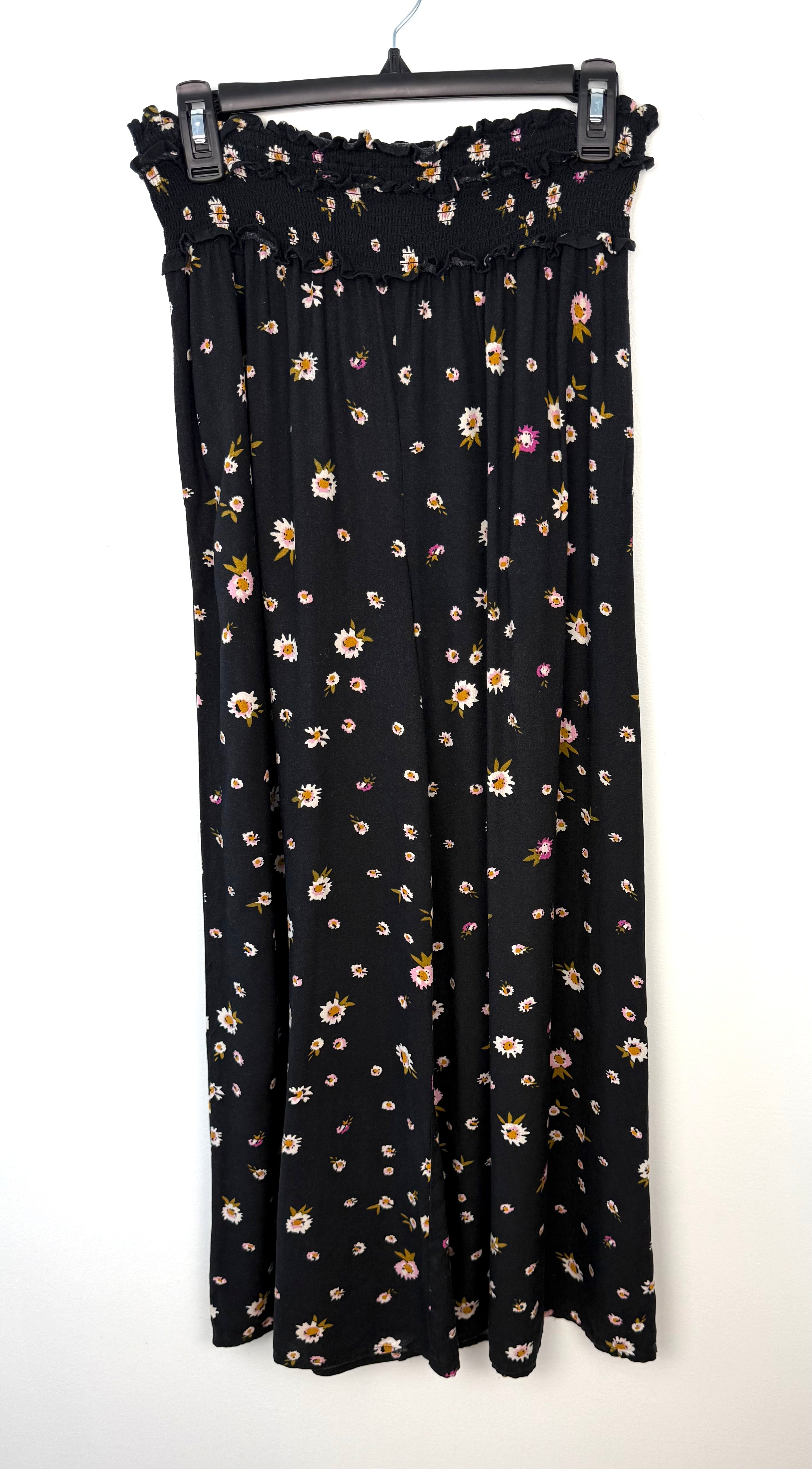 Patrons of peace boho floral pant resale on hanger