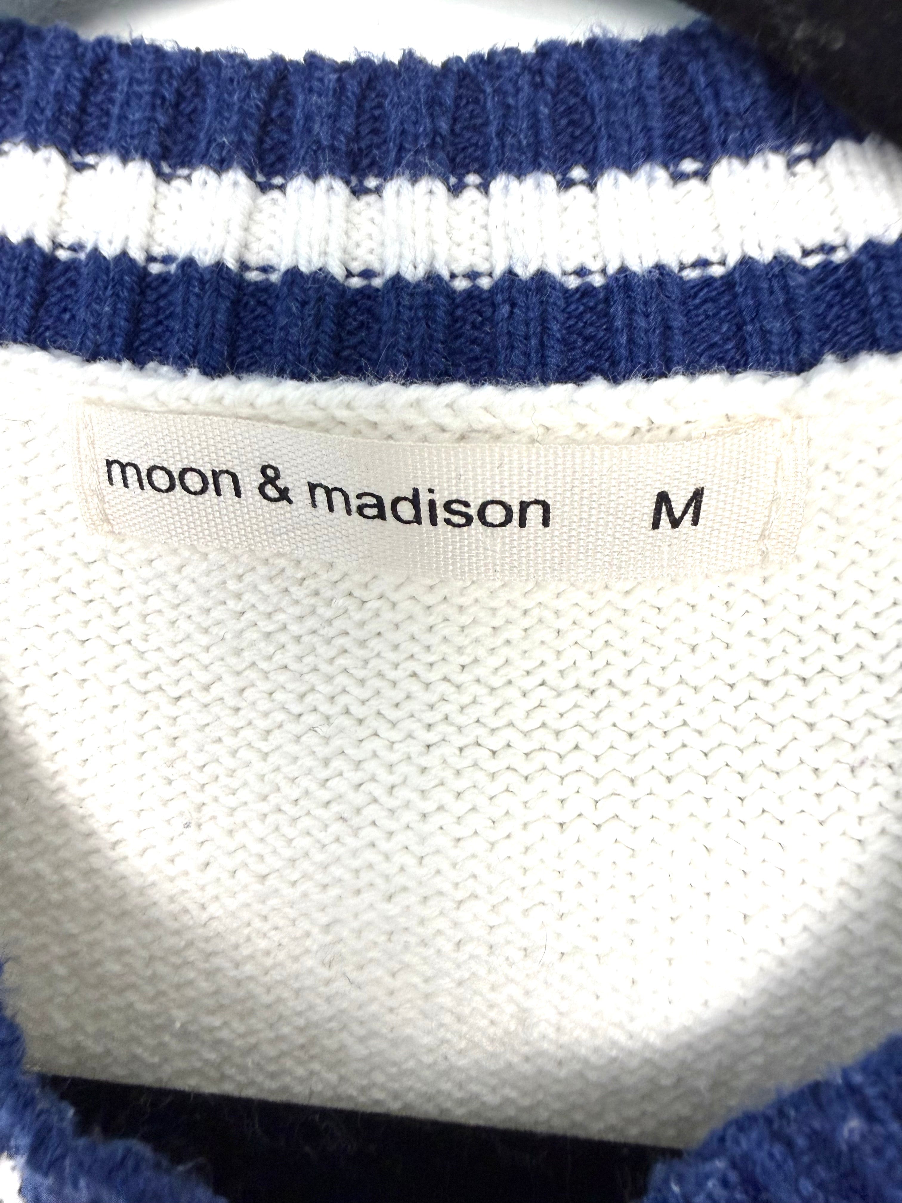 Pickleball varsity cropped knit top in cream and navy label size M by Moon and Madison
