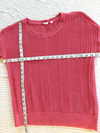 Resale 100% Cotton GAP Open Knit Sweater | Size M at Blue Sparrow Shop measuring 42" bust and 24" shoulder to hem 