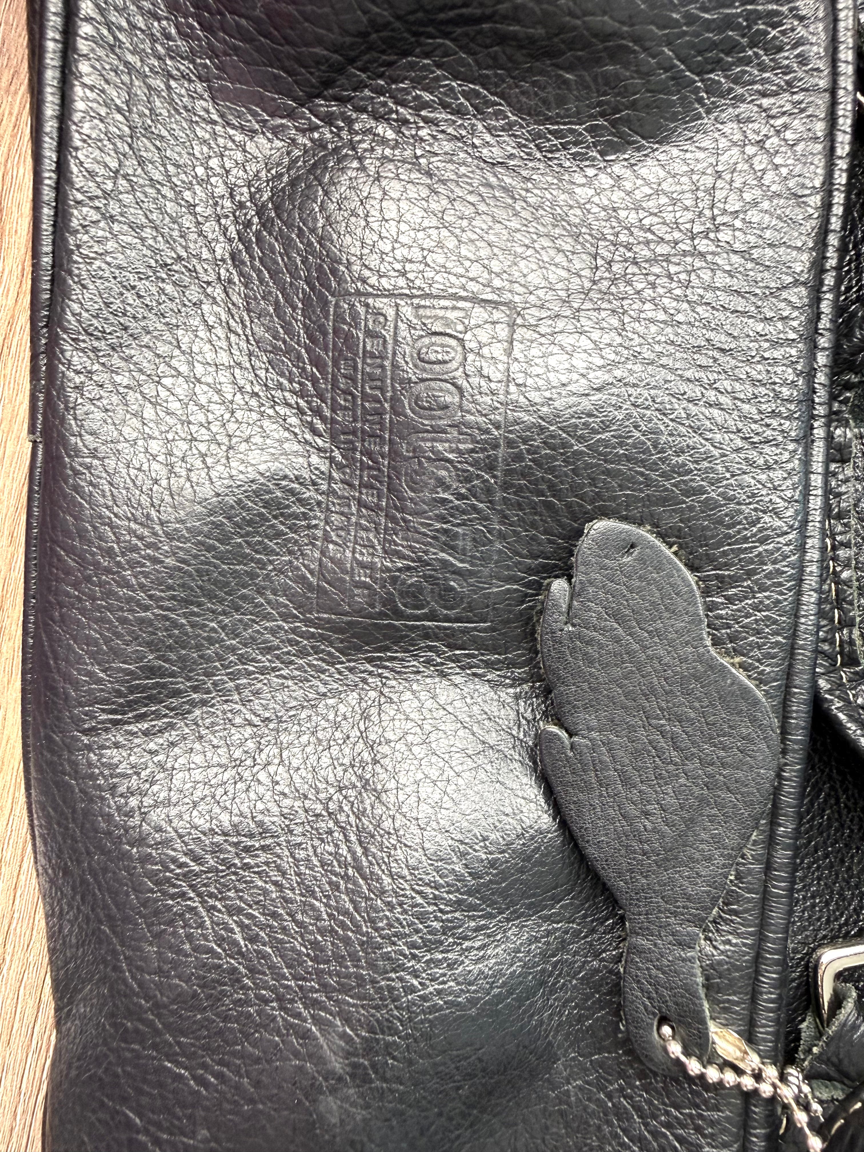 Roots Canada Tags on Roots Canada Black Pebbled Leather Tote bag 