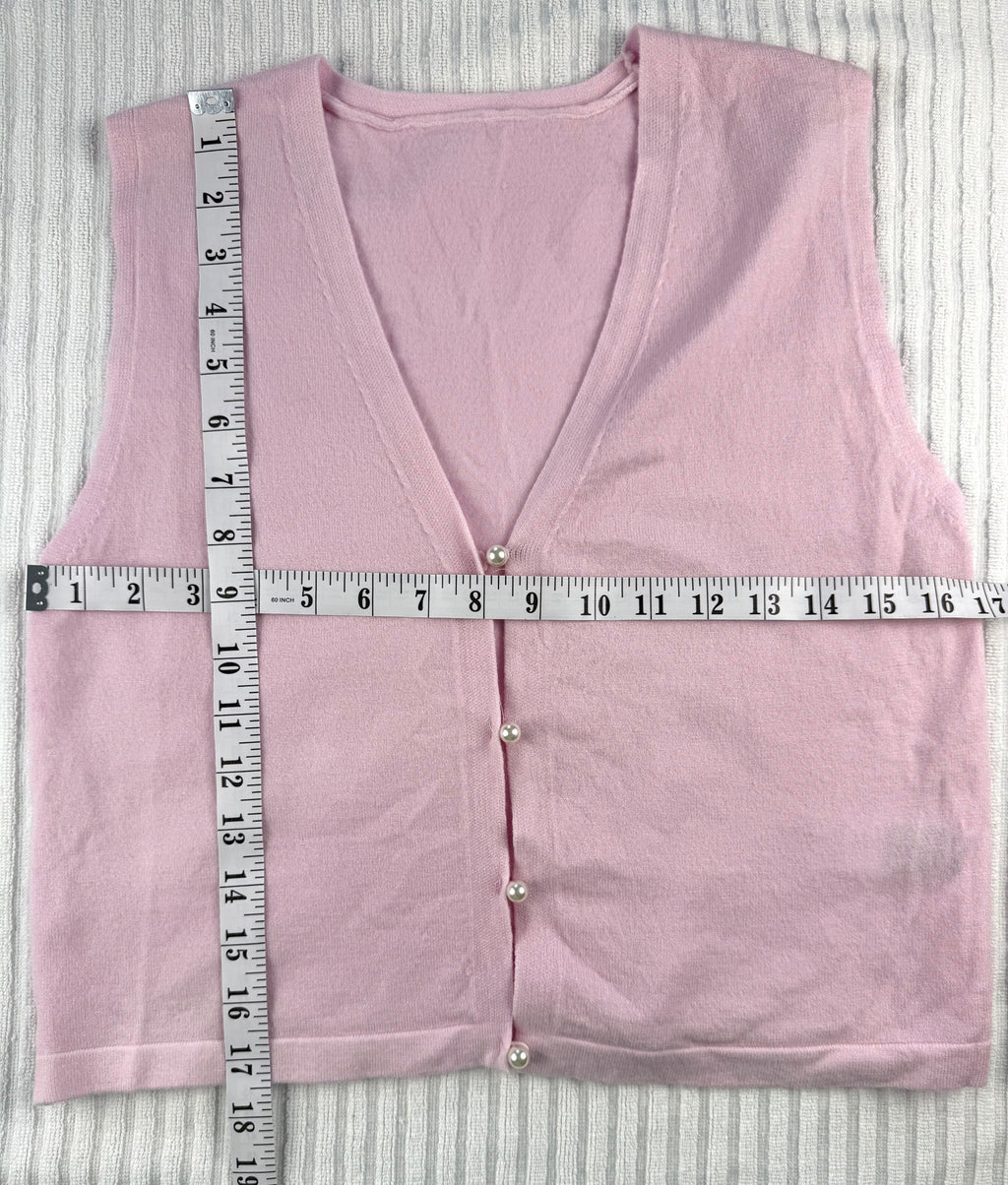  Soft Pink V-Neck Knit Vest Size S  at Blue Sparrow Shop measuring 34" bust and 17" shoulder to hem 