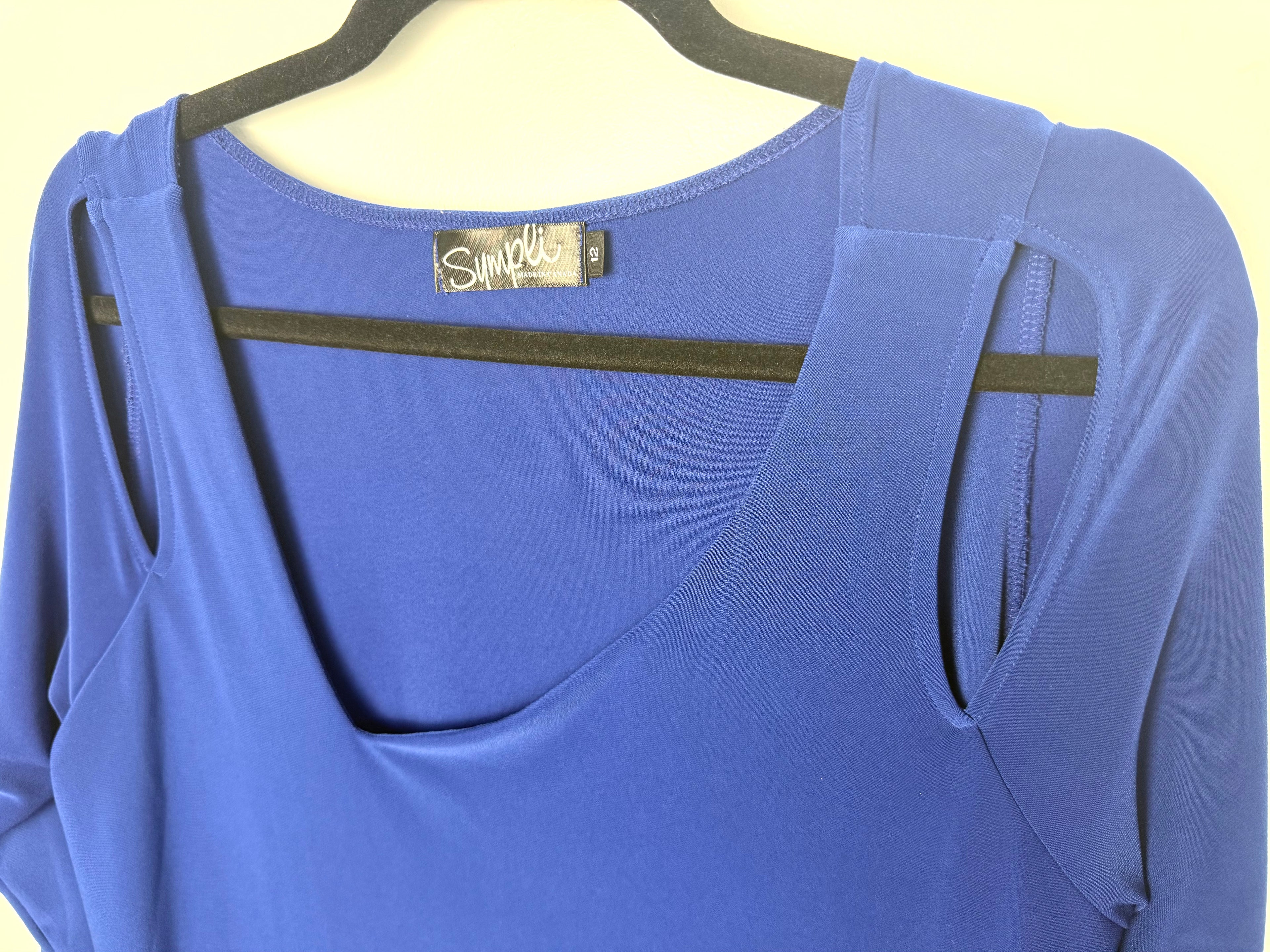 Sympli Asymmetrical Cold-Shoulder V-Neck Top close up of neckline