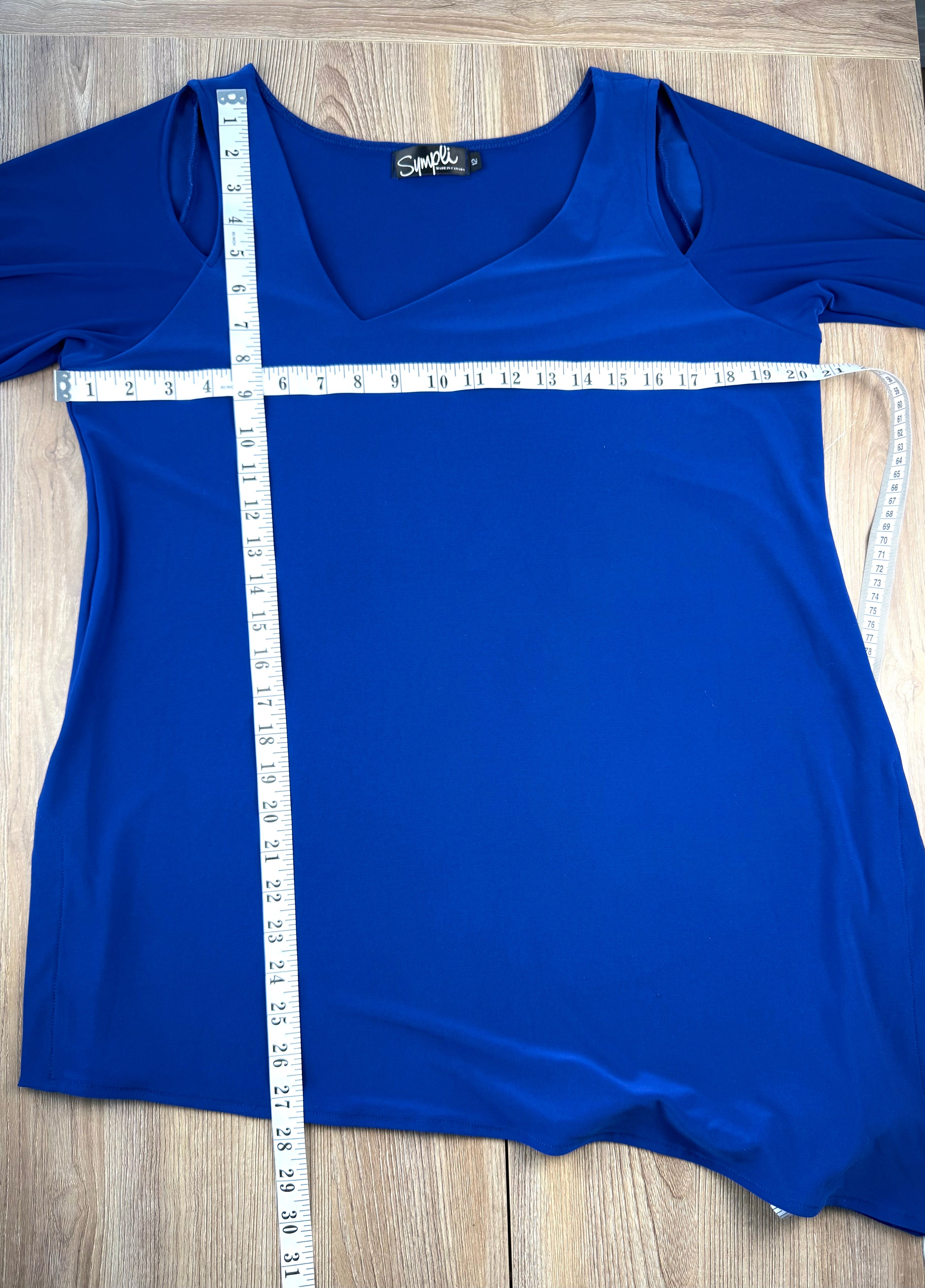 Sympli Asymmetrical Cold-Shoulder V-Neck Top measuring 40" bust and 29-30" shoulder to hem 