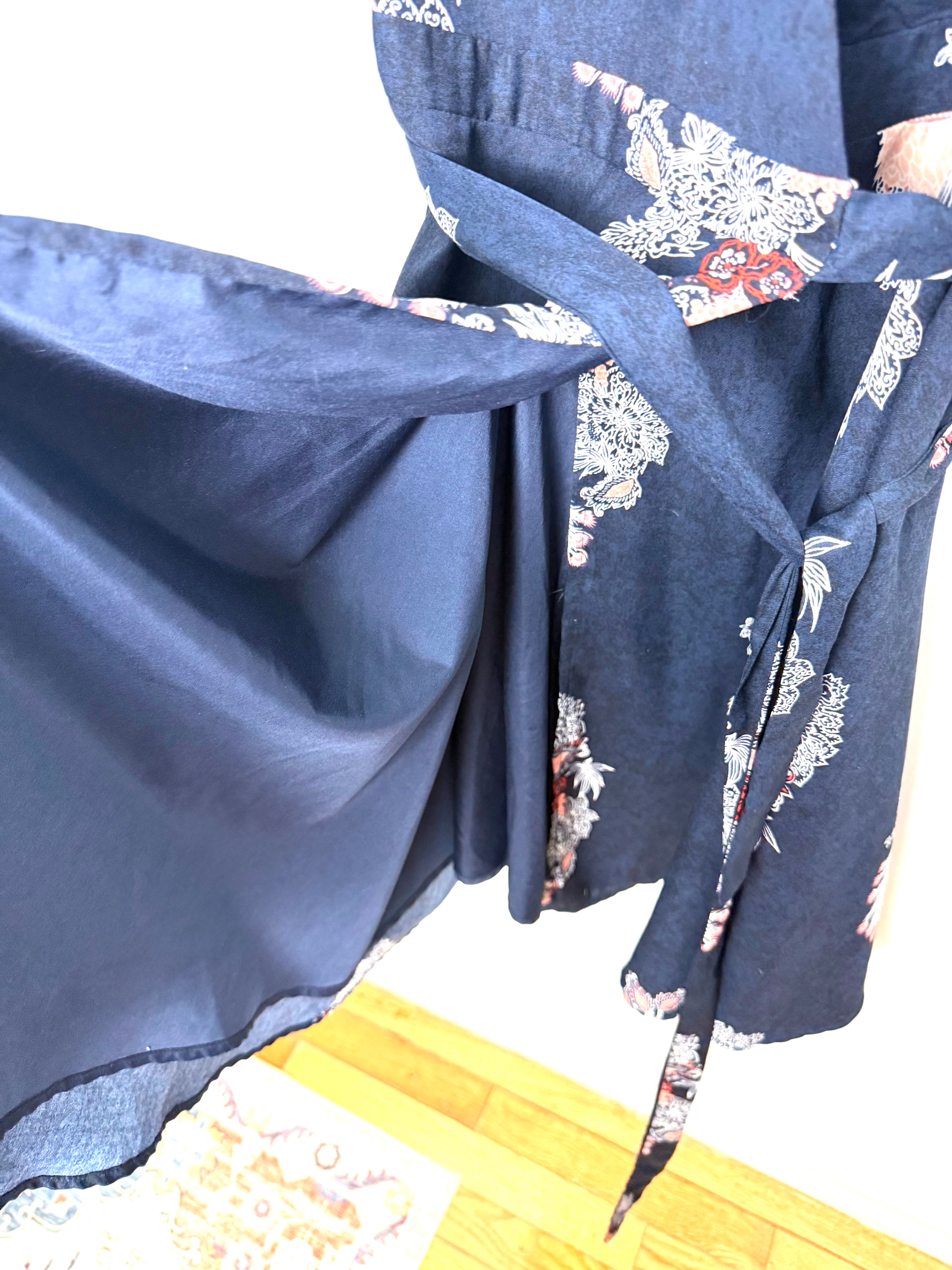 Trying to show the inside of the wrap Vera Moda dress