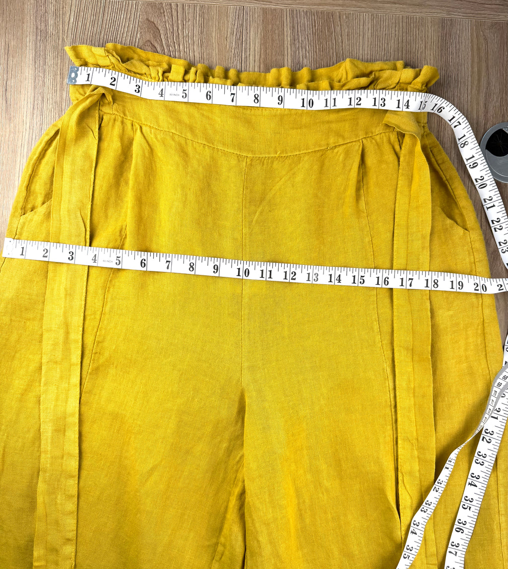Wide leg culottes made in italy measuring 30" elastic waist and 40" hips 