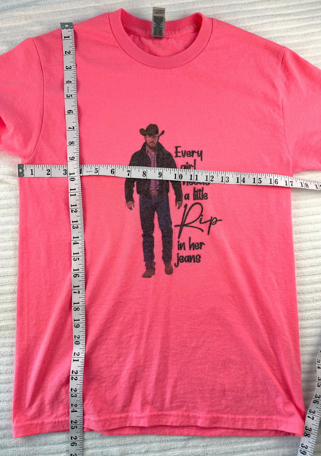 Yellowstone Fan Graphic Tee in Pink | Size S at Blue Sparrow Shop Canadian Resale  measuring 34" bust and 25" shoulder to hem 