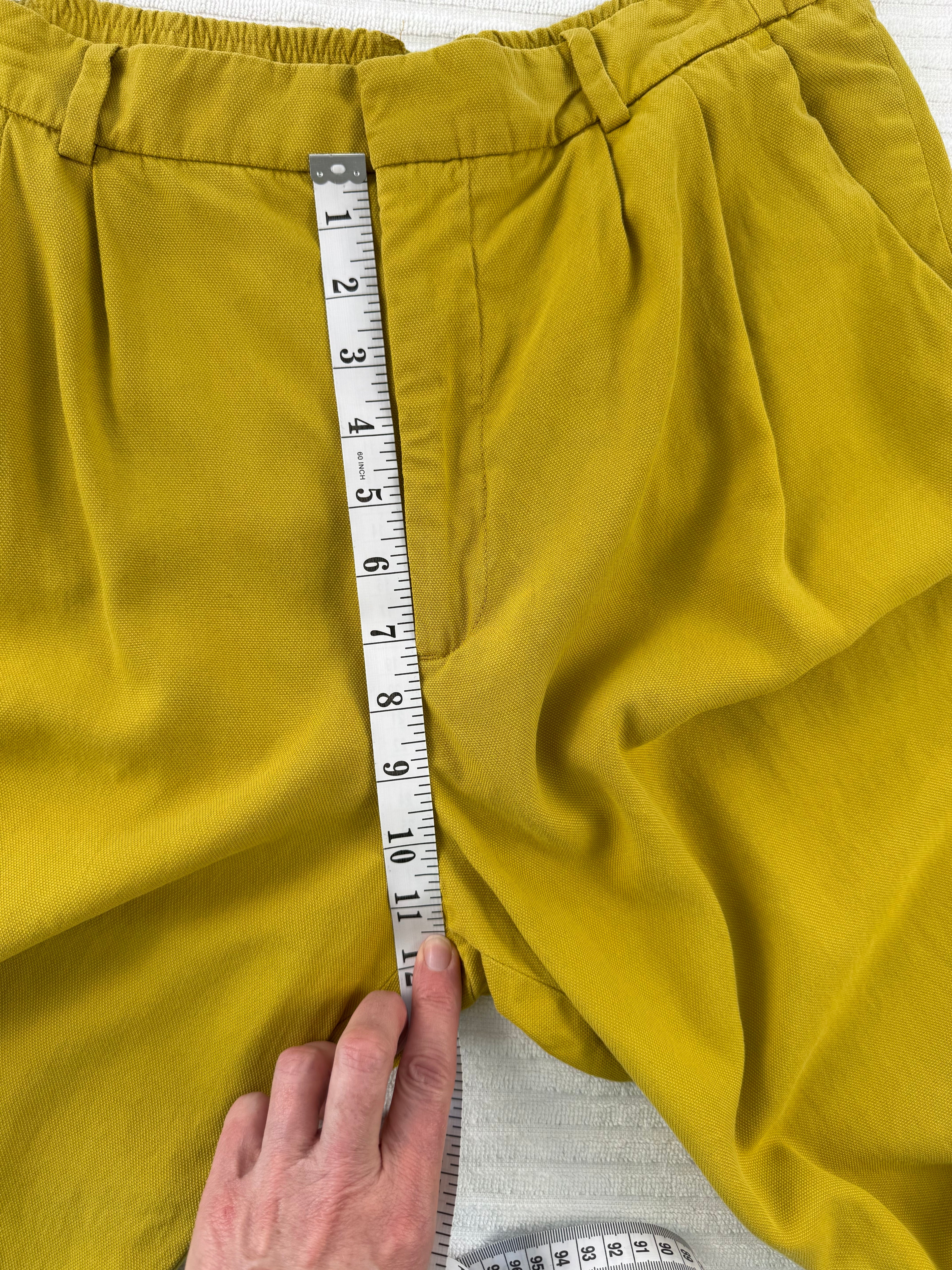 Zara Tailored High Waisted Pants | Size M at Blue Sparrow Shop measuring 12" rise 