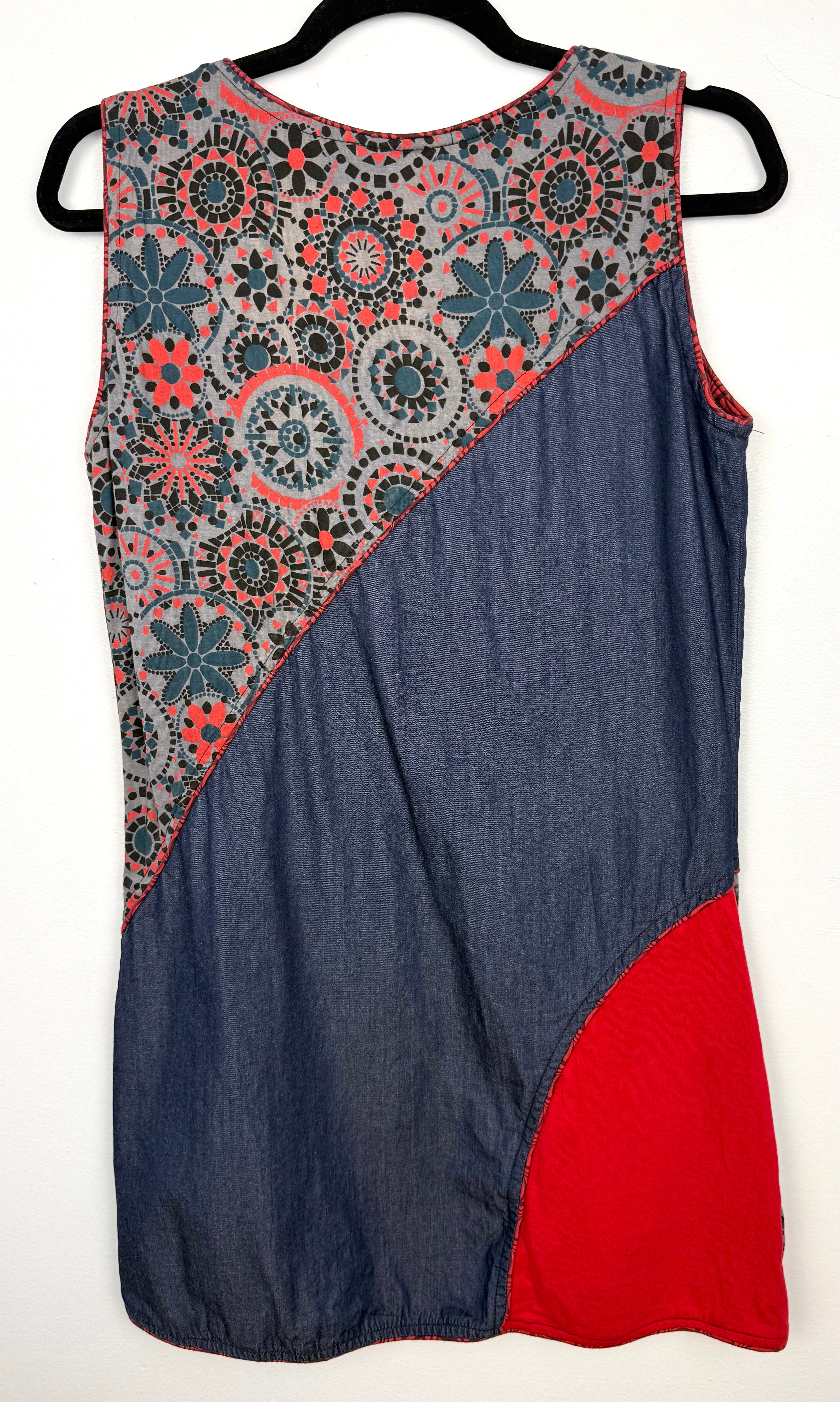 back of 100% Cotton Fair Trade Artisan Tunic | Trans' Fair | Size M at Blue Sparrow Shop 