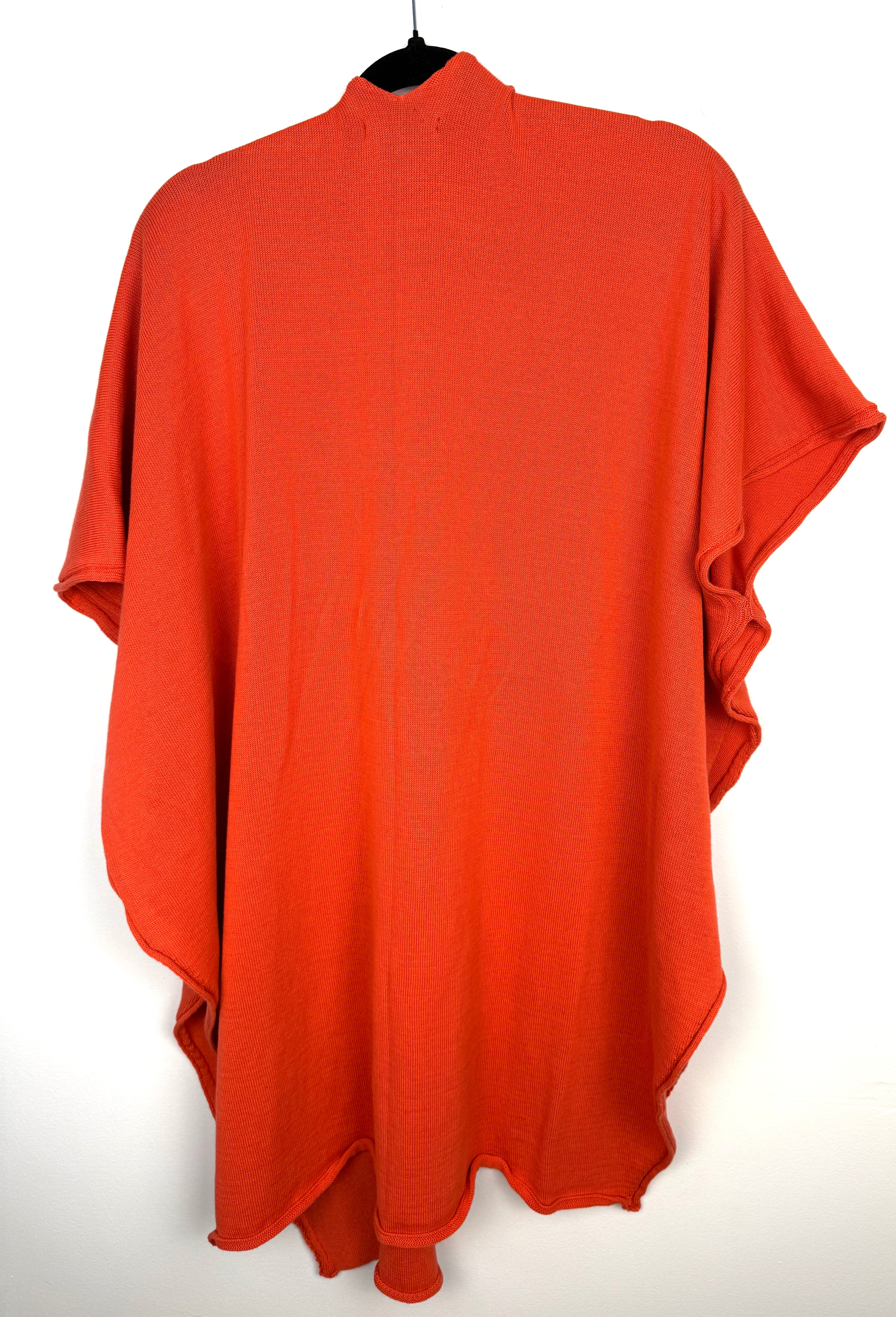 back of 100% Cotton | Made in Canada | Parkhurst Cape | One Size at Blue Sparrow Shop