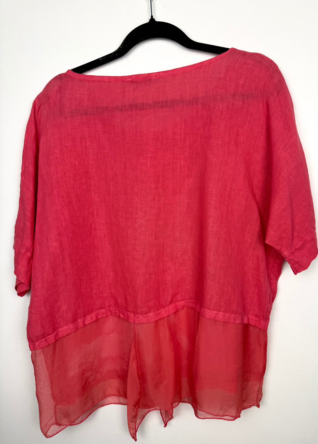 back of 100% Linen Angela Mara  Made in Italy Linen Top | Size M at Blue Sparrow Shop 