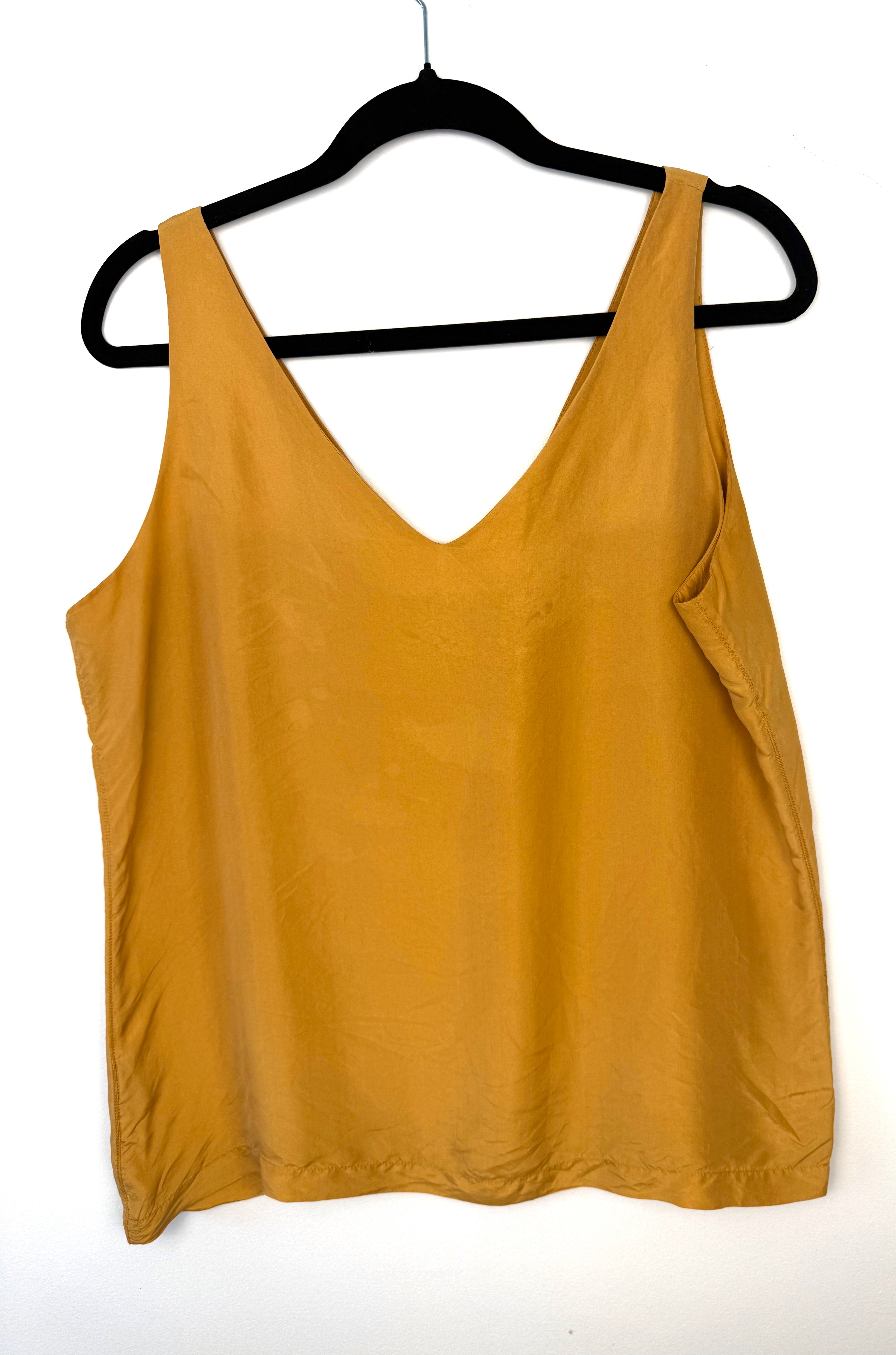 back of 100% Silk Vintage Dalmys Classic Shell Tank | Size M at Blue Sparrow Shop 