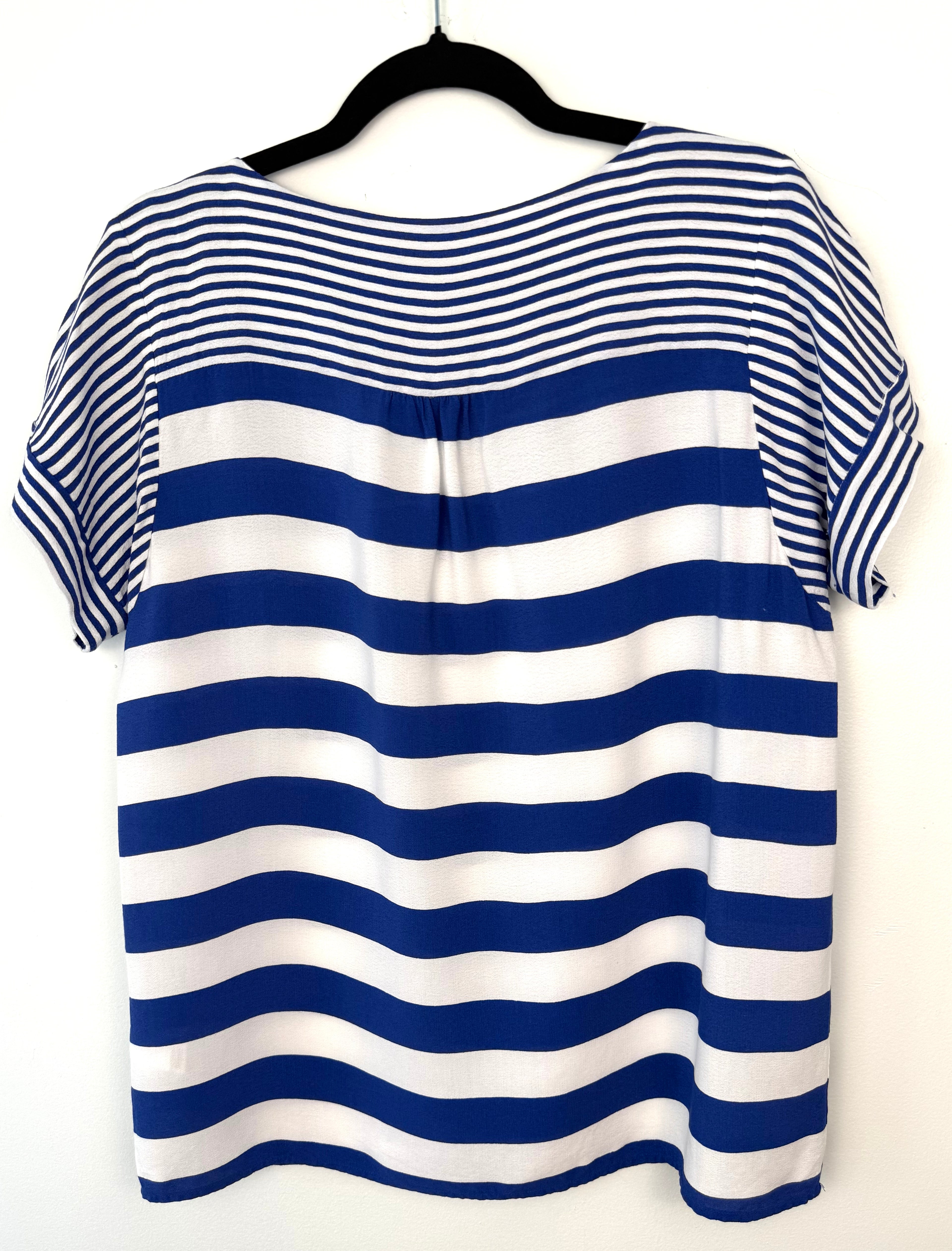 back of Banana Republic Mixed Stripe Scoop Neck Tee — Royal Blue and White | Size M at Blue Sparrow Shop on hanger