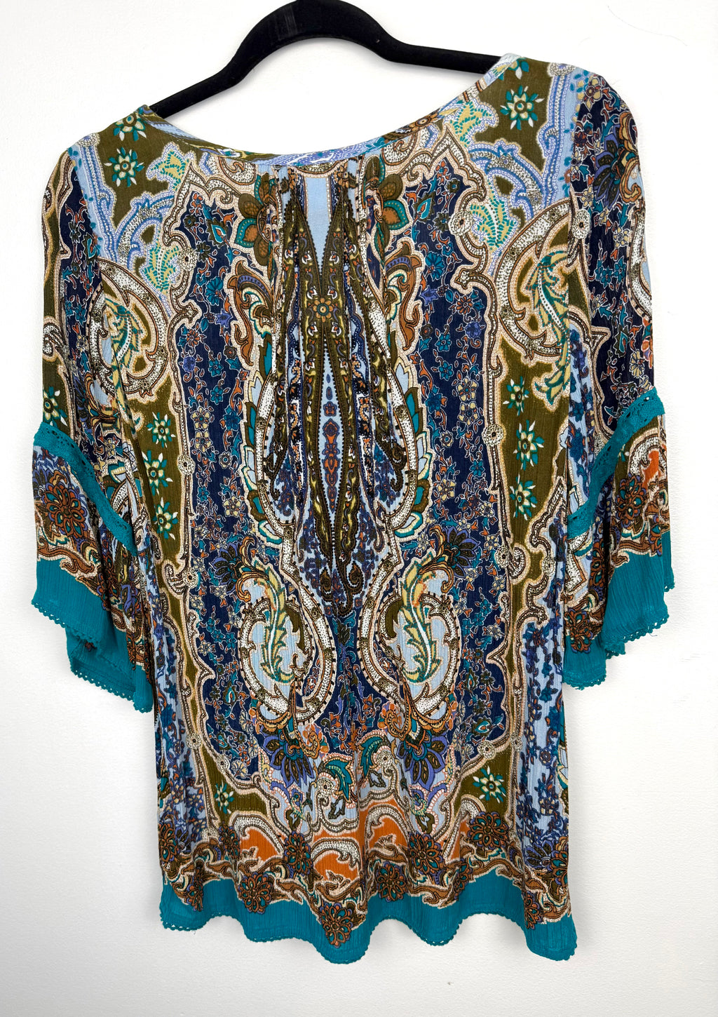 back of  Bila bohemian paisley blouse- sustainable fashion at Blue Sparrow Shop