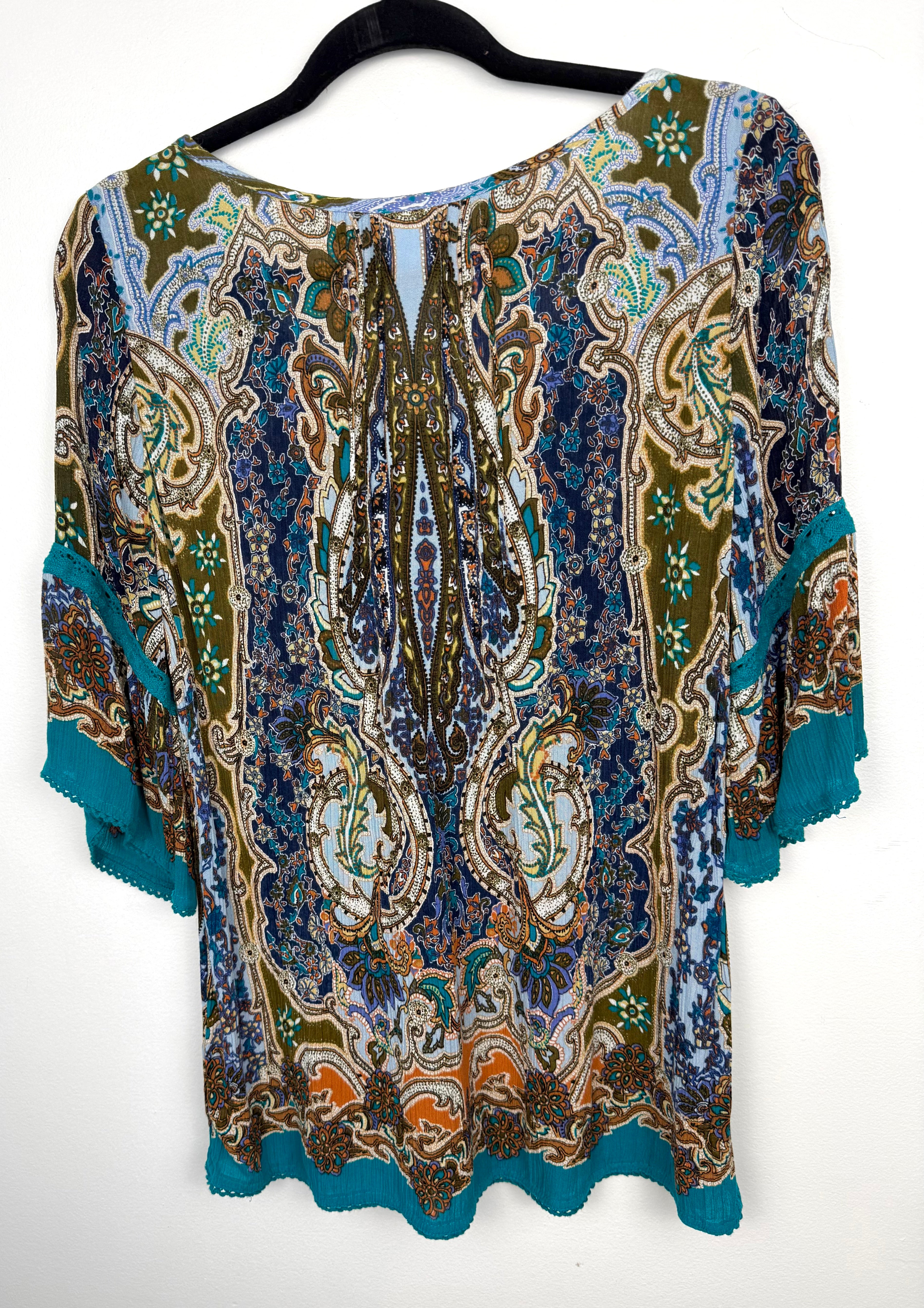 back of  Bila bohemian paisley blouse- sustainable fashion at Blue Sparrow Shop