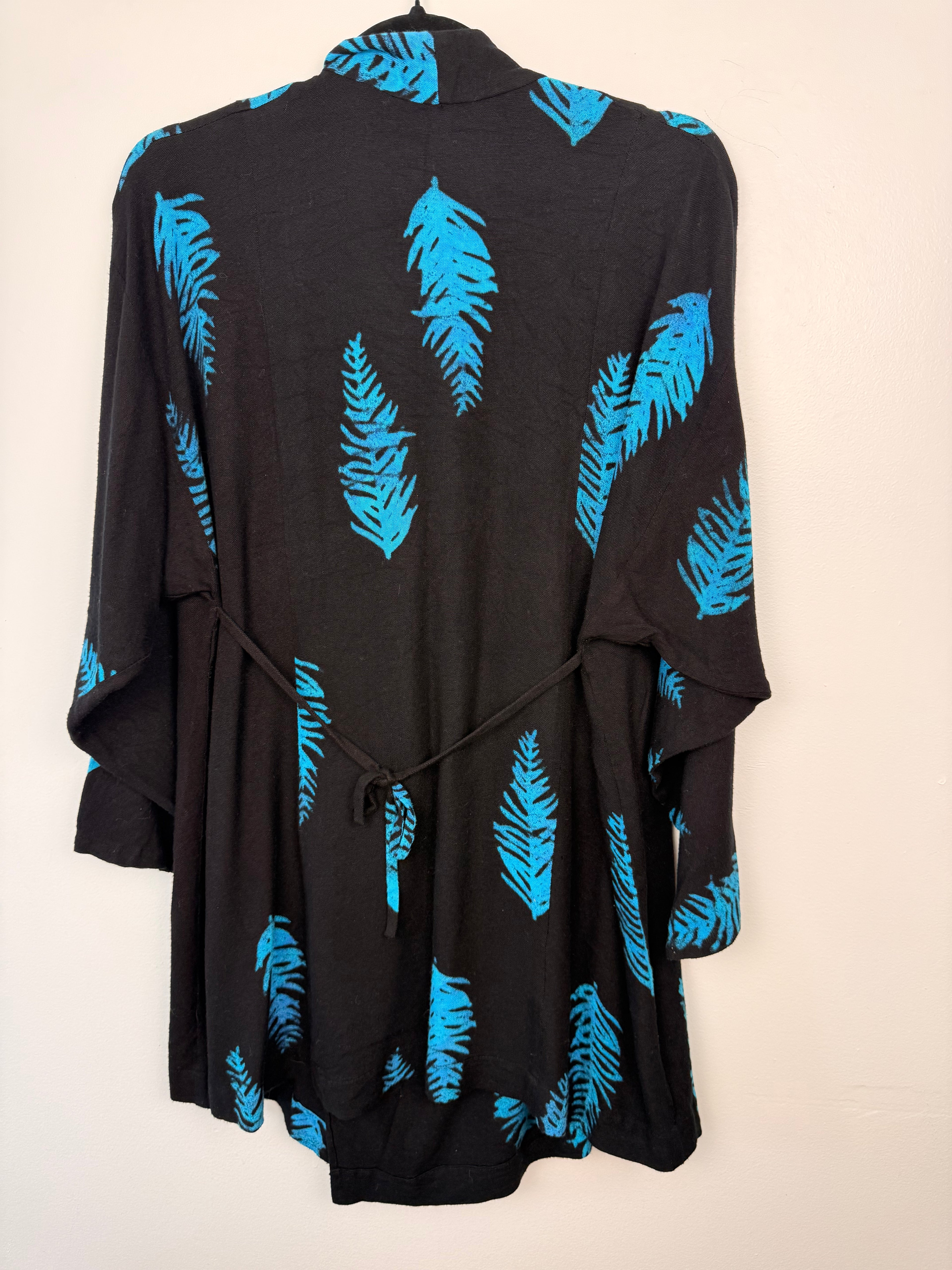 back of Black & Turquoise Feather Print One-Size Wrap Kimono Jacket