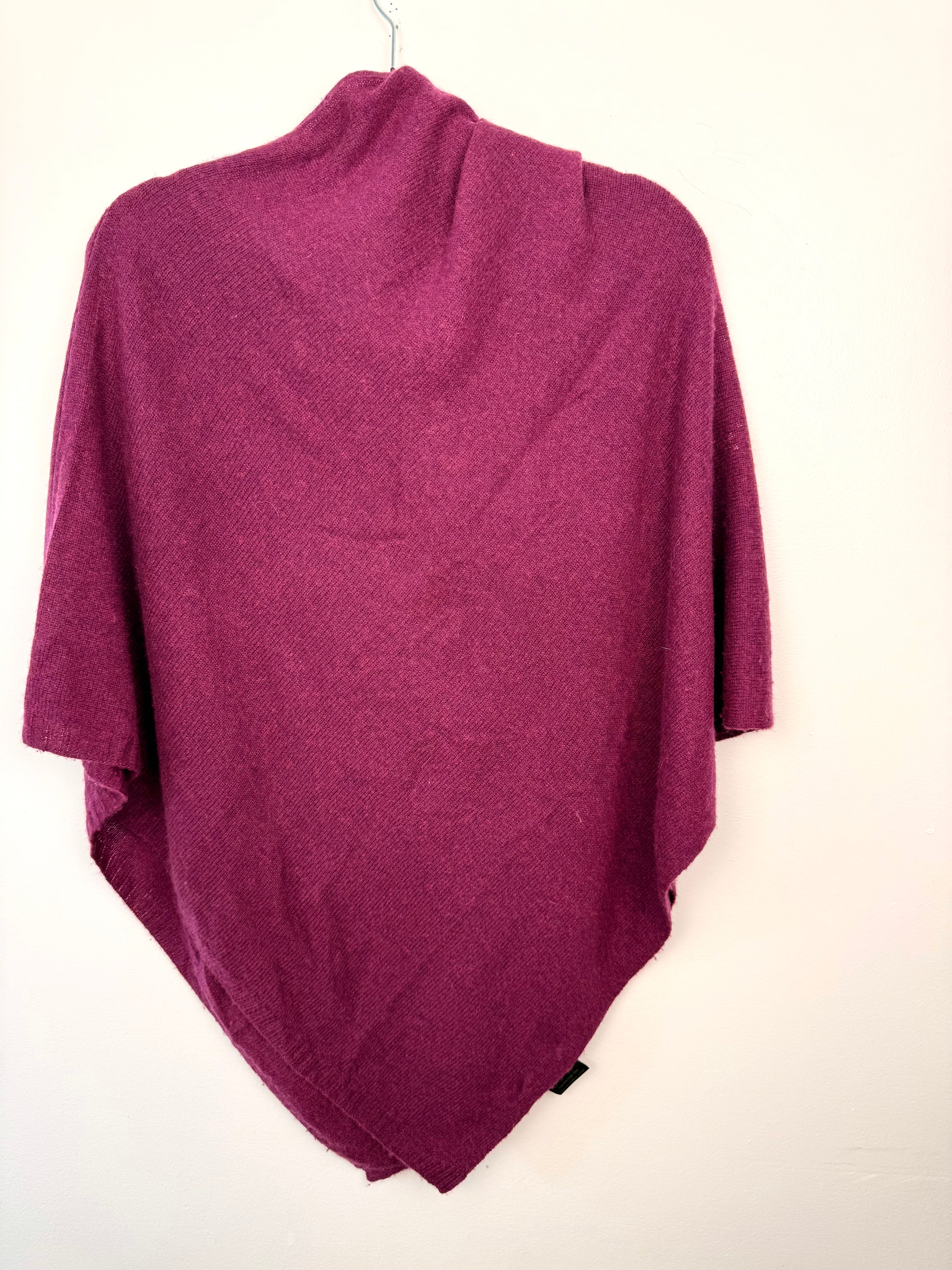 back of La Fiorentina 100% Cashmere Poncho | One Size on hanger
