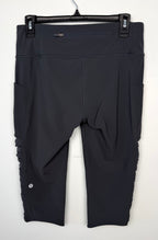 back of Lululemon Capris with ruched side detail | Size 8  at Blue Sparrow Shop 