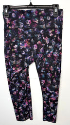 back of  Lululemon floral capris | Size 6 at Blue Sparrow Shop 