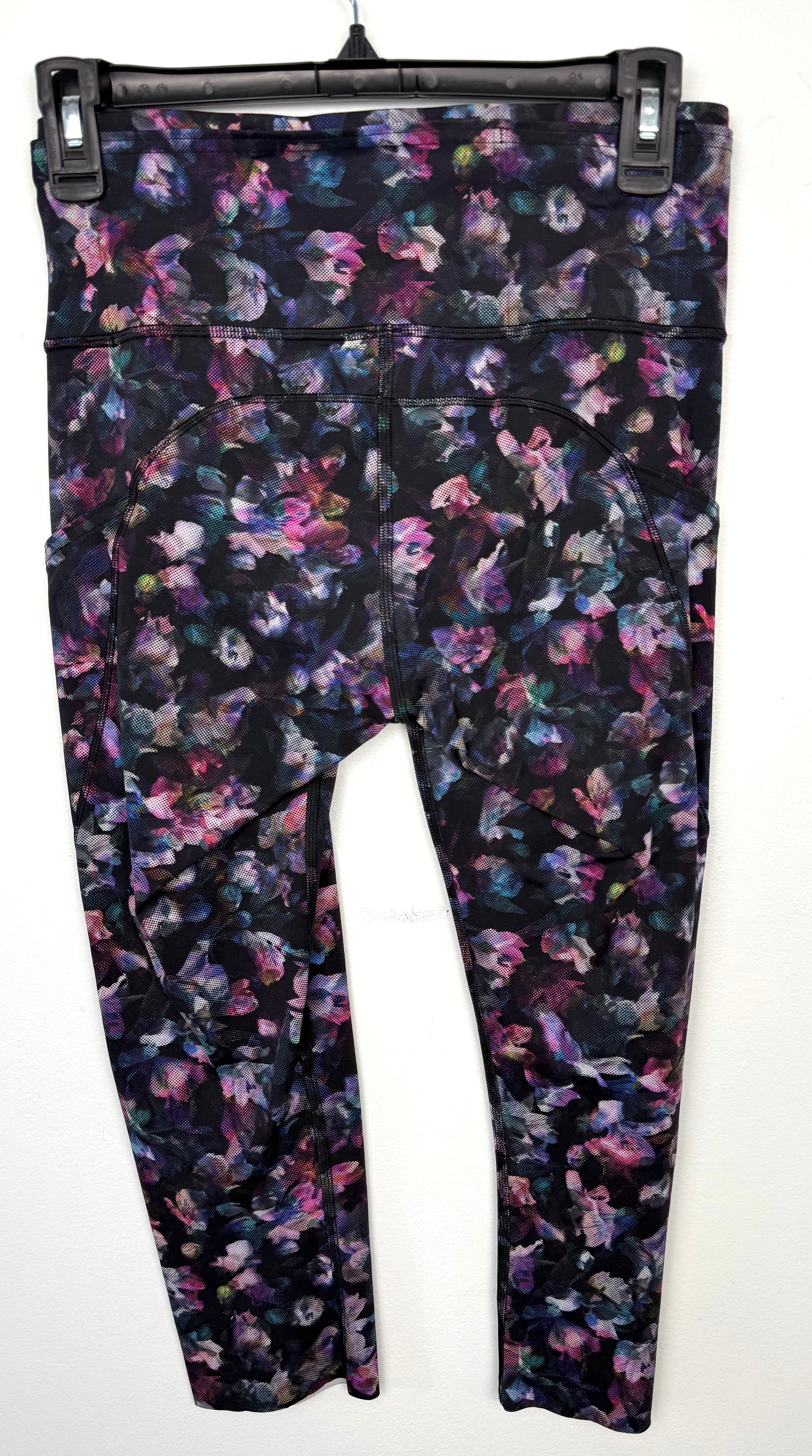 back of  Lululemon floral capris | Size 6 at Blue Sparrow Shop 