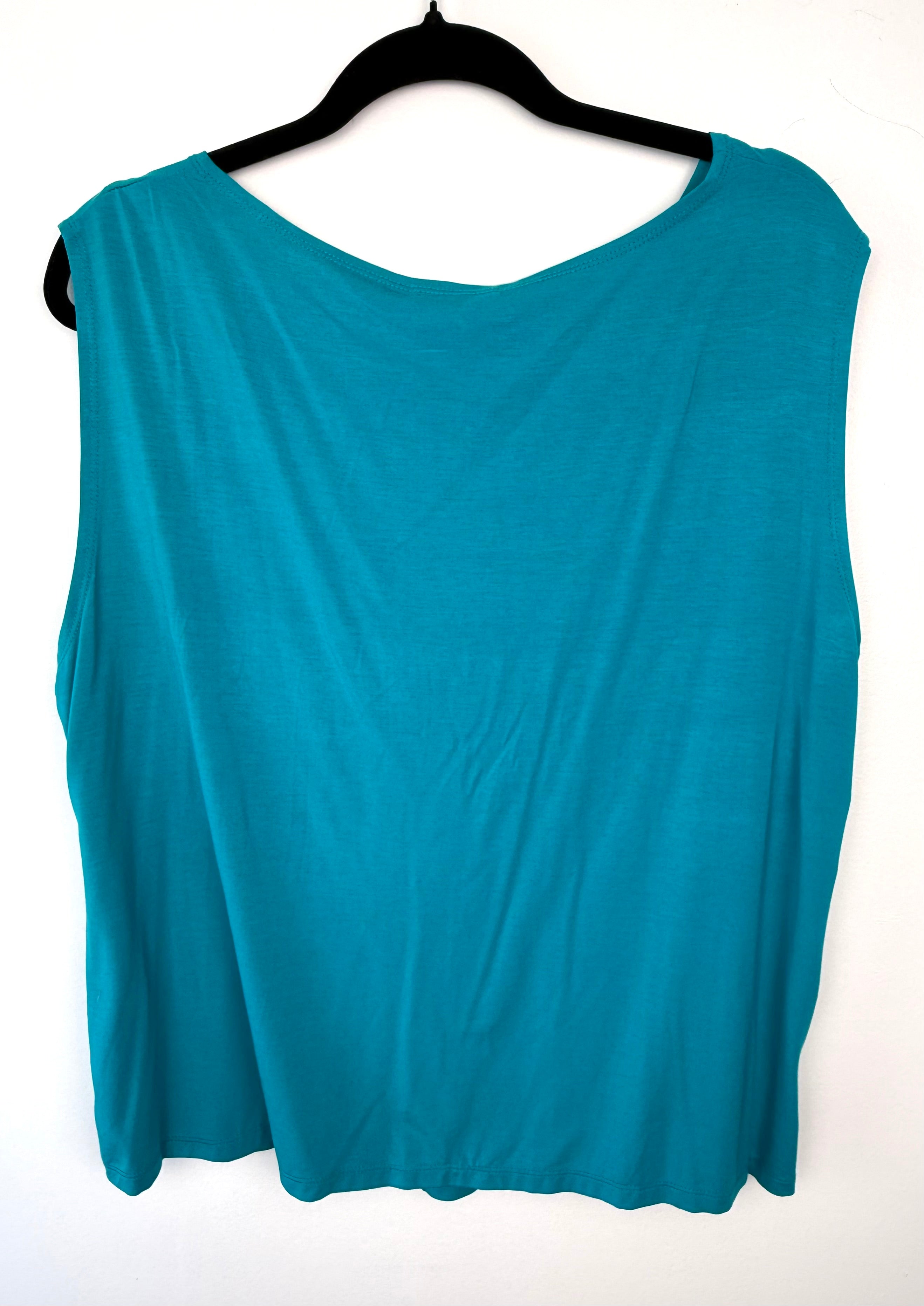 back of NWT 90% Modal Goddess on the Go Modal Top | Size XXXL at Blue Sparrow Shop on hanger