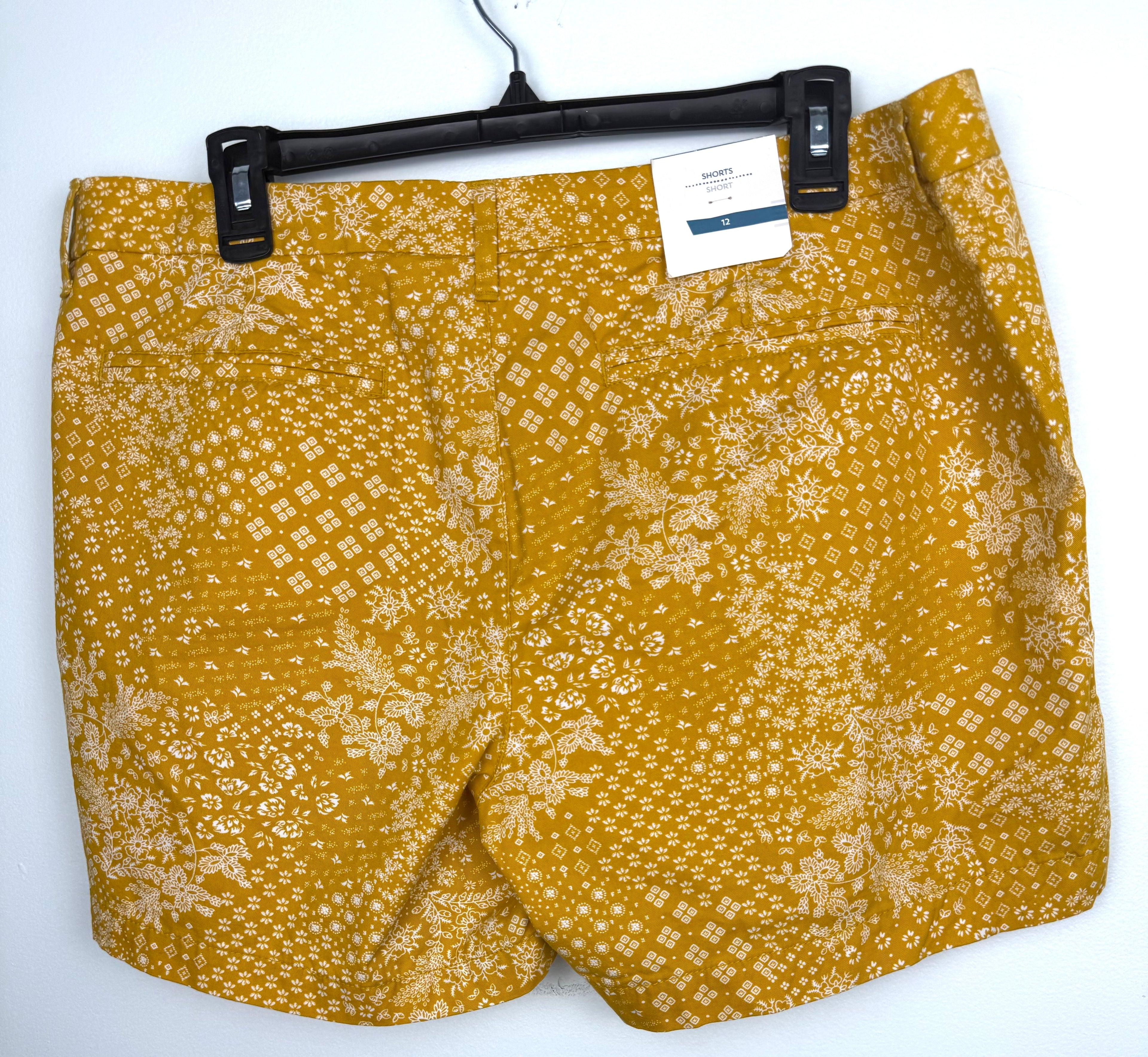 back of NWT Old Navy 100% Cotton Mustard Floral Print Chino Shorts — 5" | Size 12 at Blue Sparrow Shop