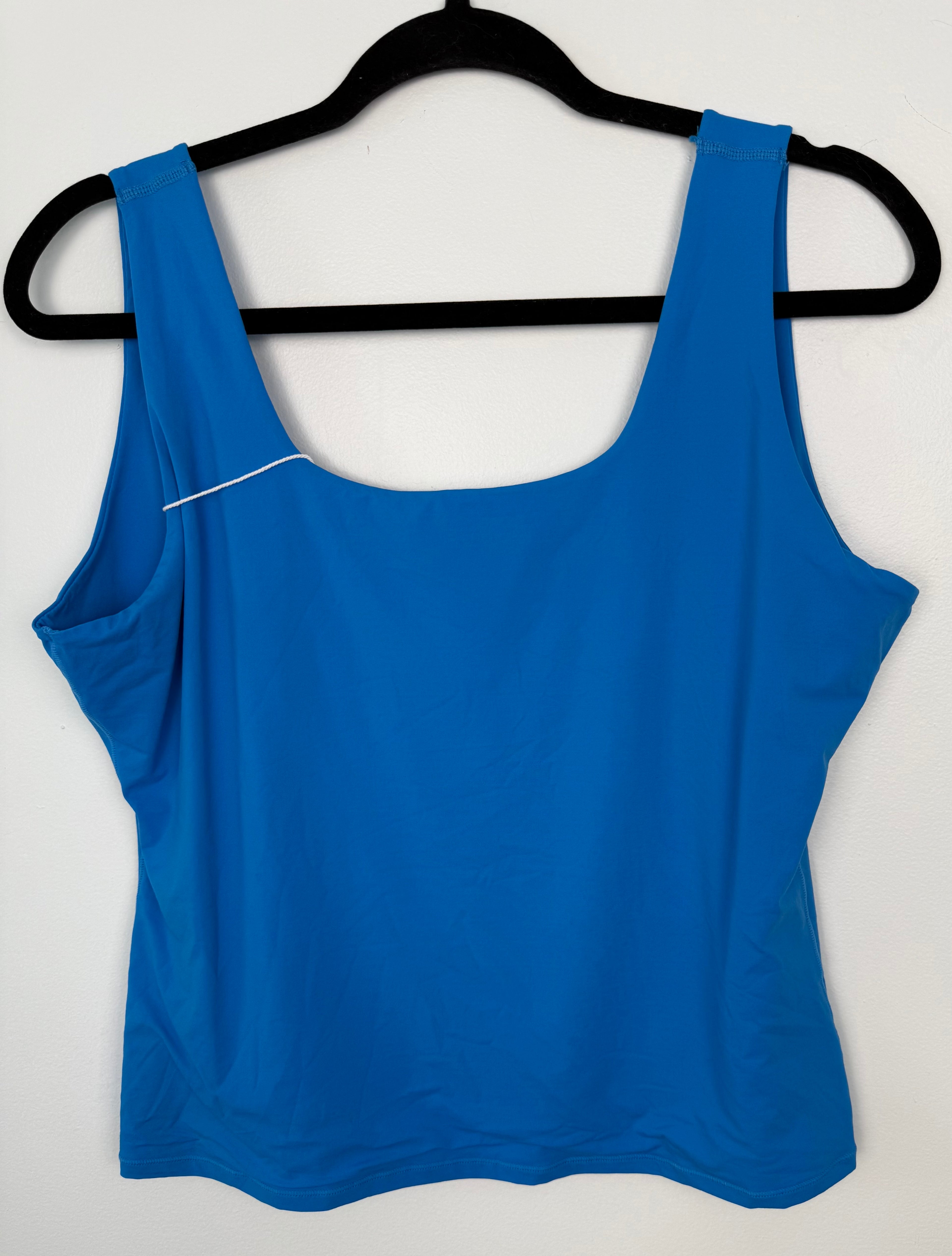 back of NWT Pumley Cami | Tank Top | Size 2XL  at Blue Sparrow Shop on hanger