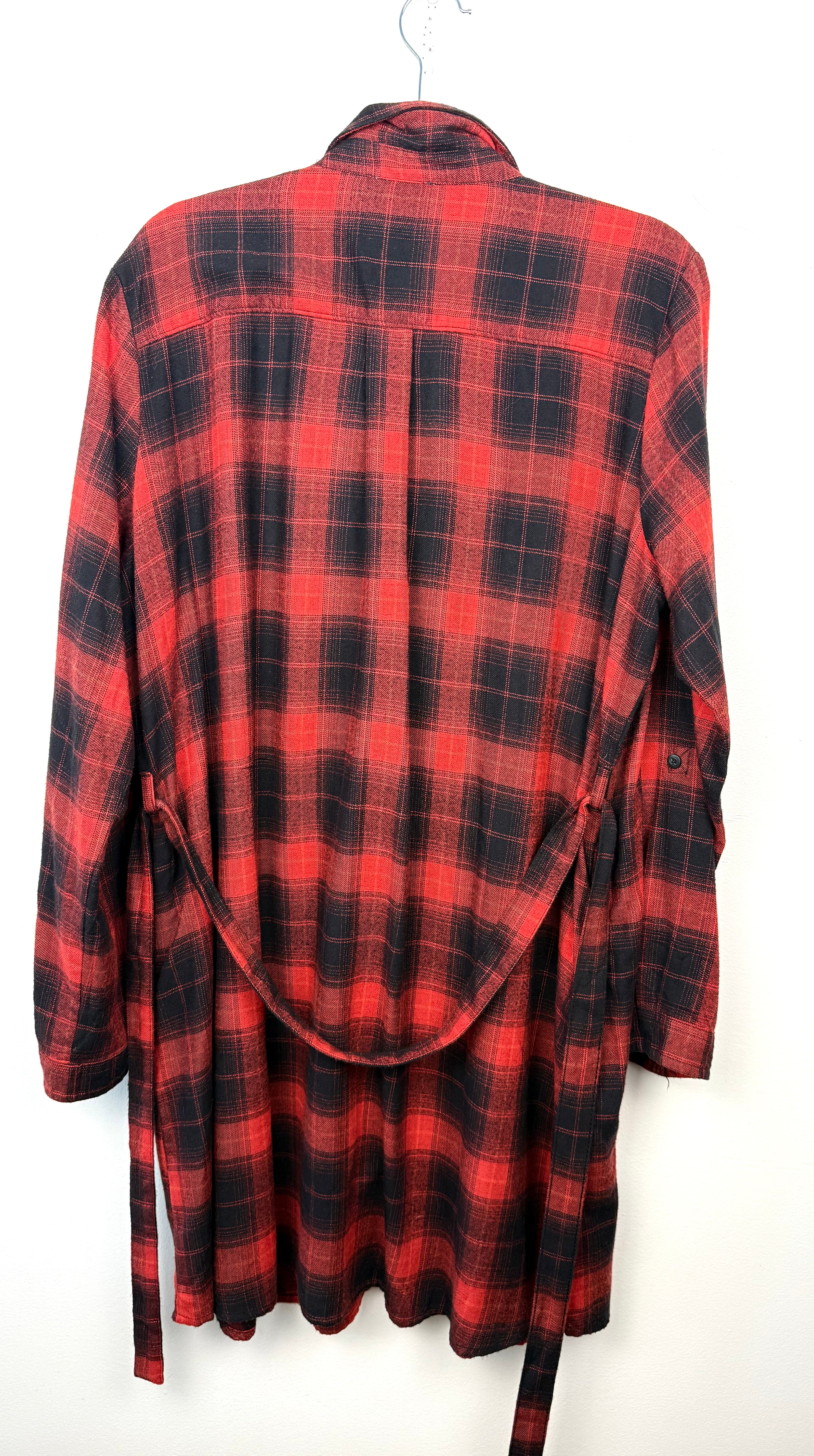 back of Ricki's Long Plaid Shirt with Belt | Size XL on hanger