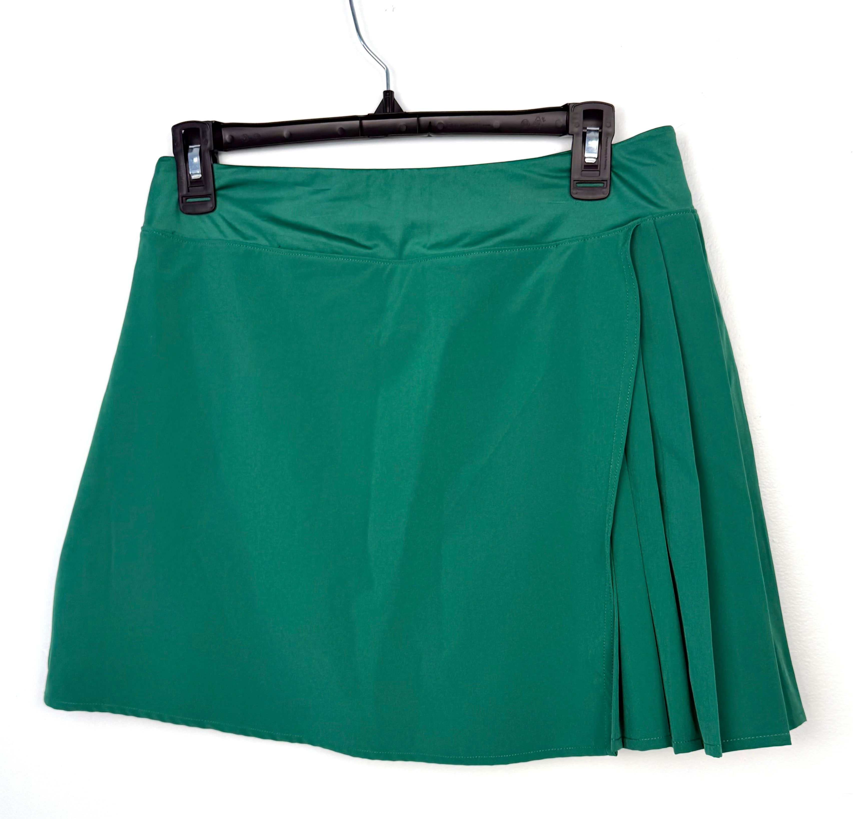 back of lole emerald green skort on hanger