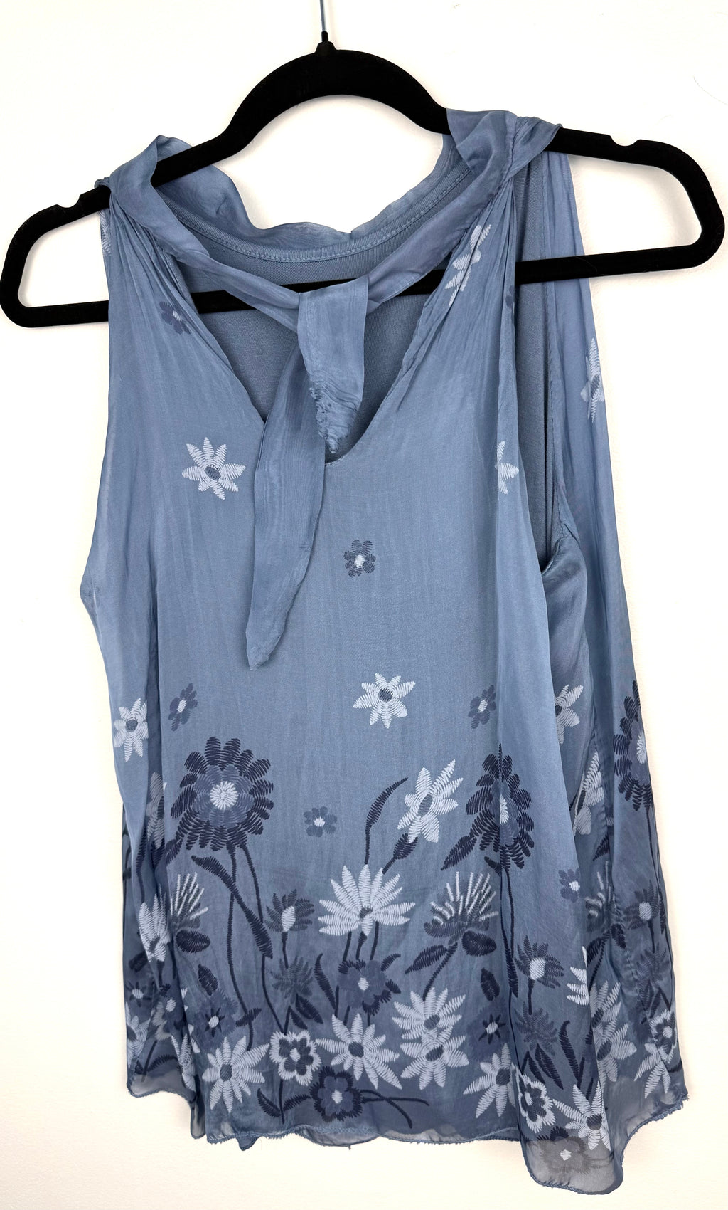 back of silk blend embroidered sleeveless top by oasis - made in Italy 