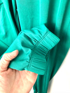 bottom cuff detail on Healing Hands scrub pants / casual pants in kelly green 