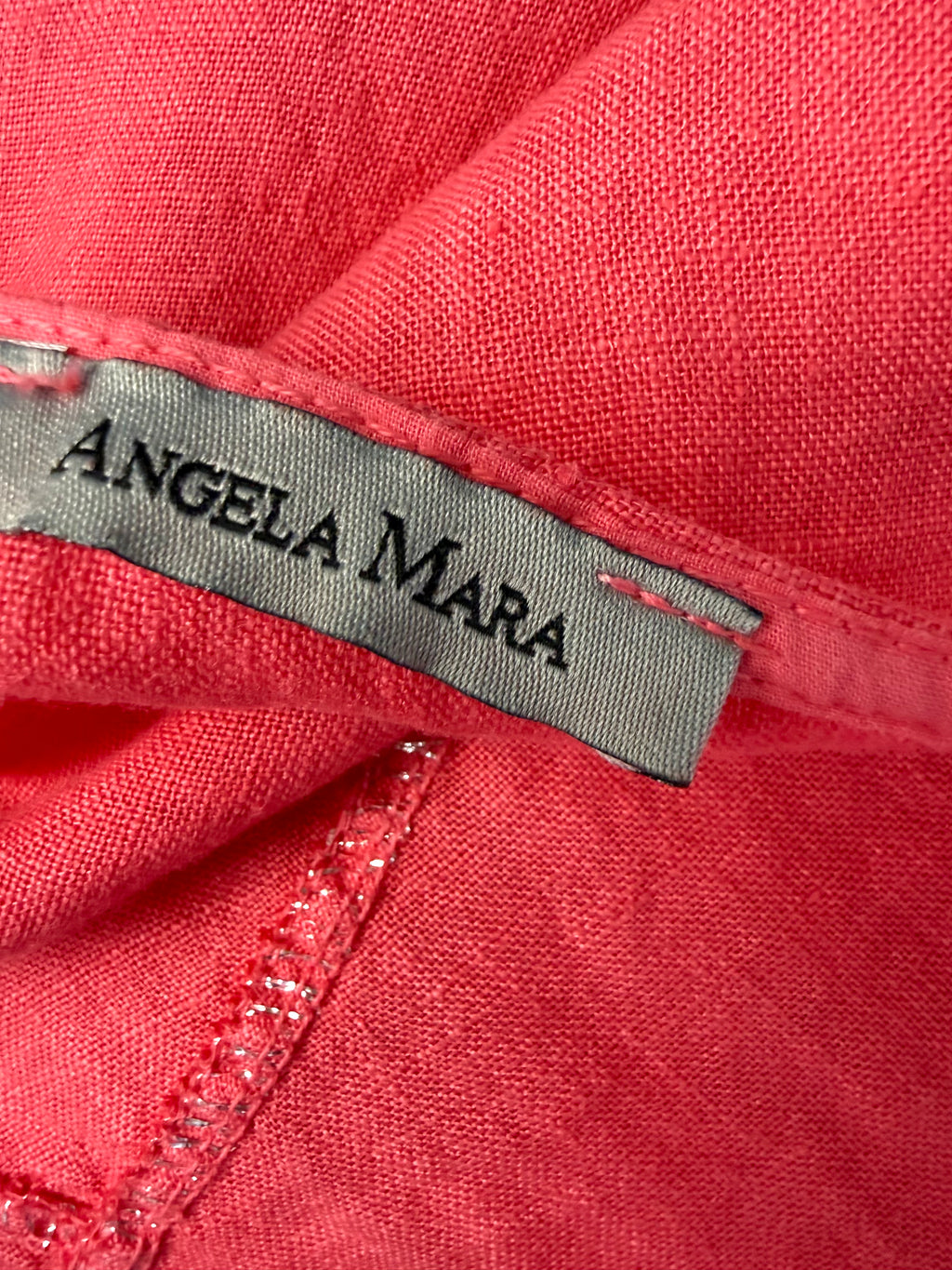 brand label tag on 100% Linen Angela Mara  Made in Italy Linen Top | Size M at Blue Sparrow Shop 