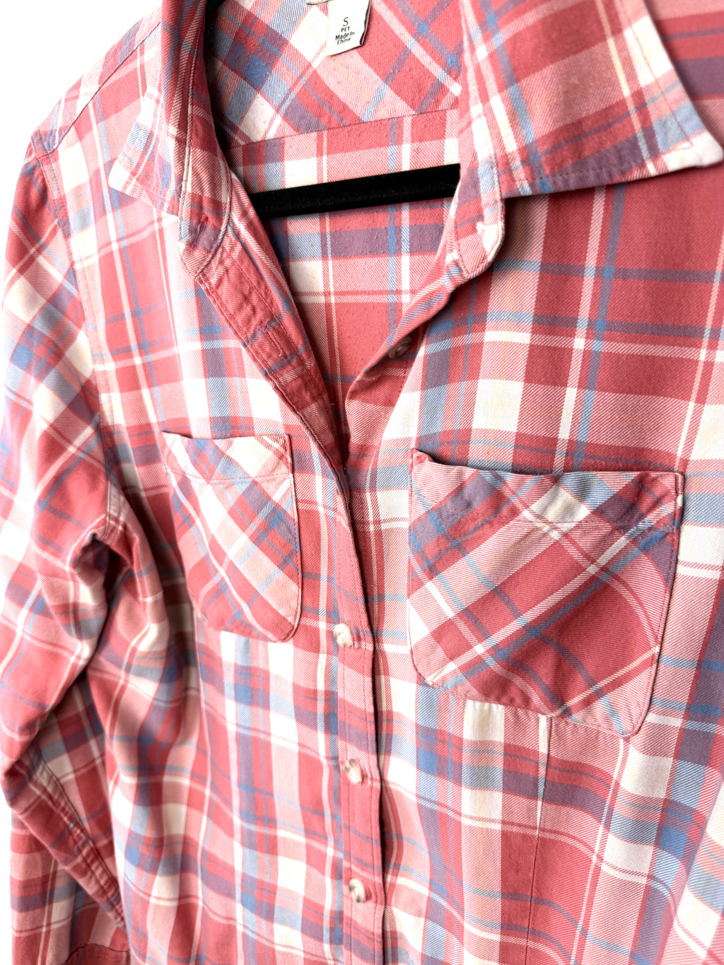 close up of lapel on  100% Cotton LL Bean Plaid Shirt | Size S